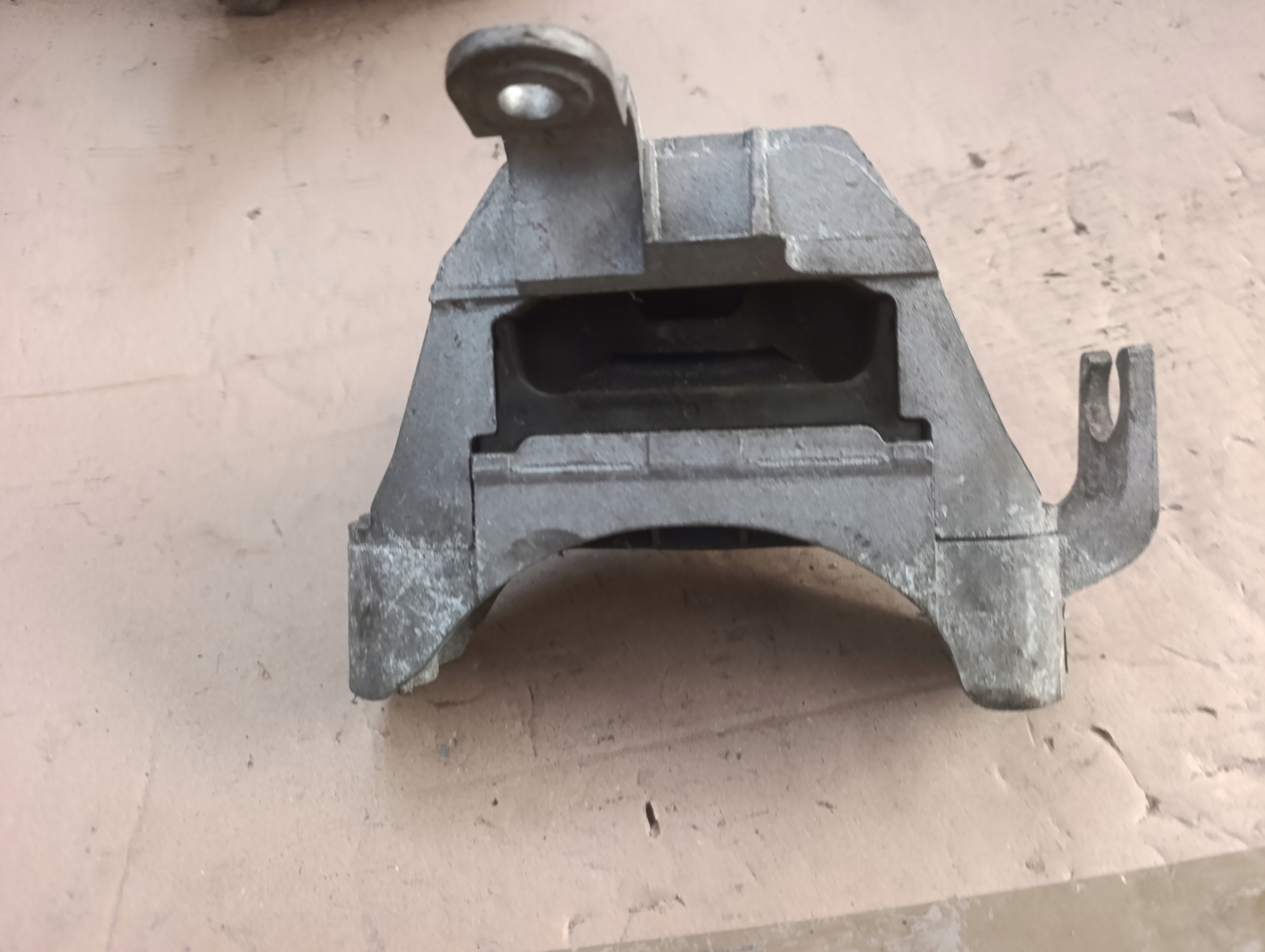 13248471 engine mount holder OPEL ASTRA J 1.4