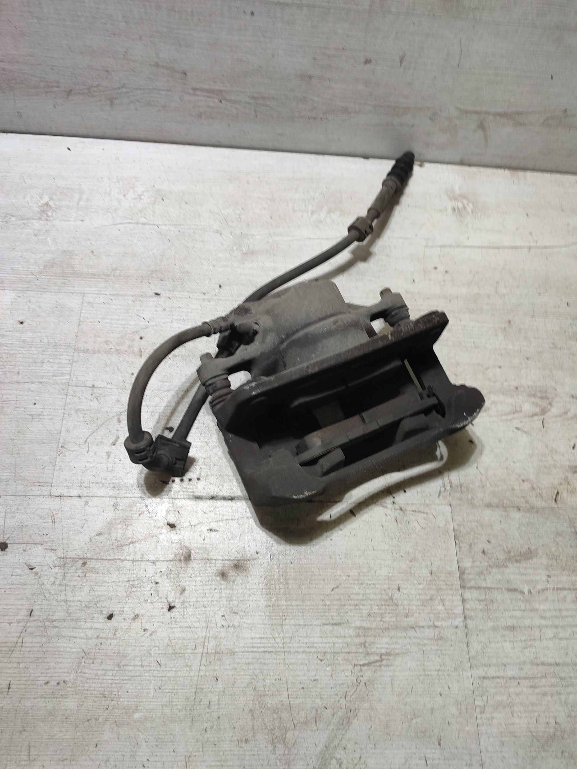 Peugeot 308 2019 front side left caliper brake front