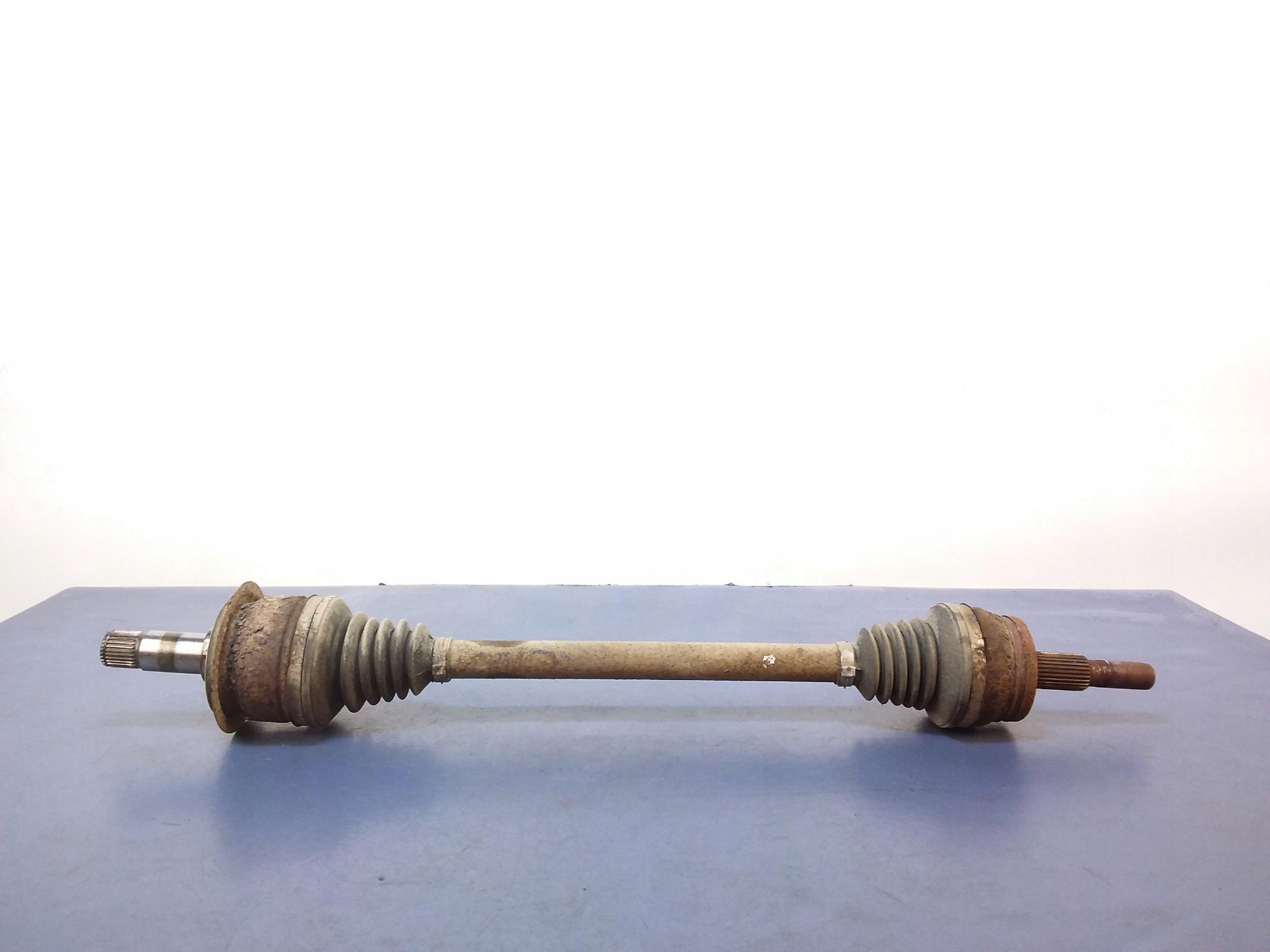 DODGE ЧАРДЖЕР 5.7 ГЕМИ 05-10 ПОЛУОСЬ ЗАДНЯЯ ЛЕВА