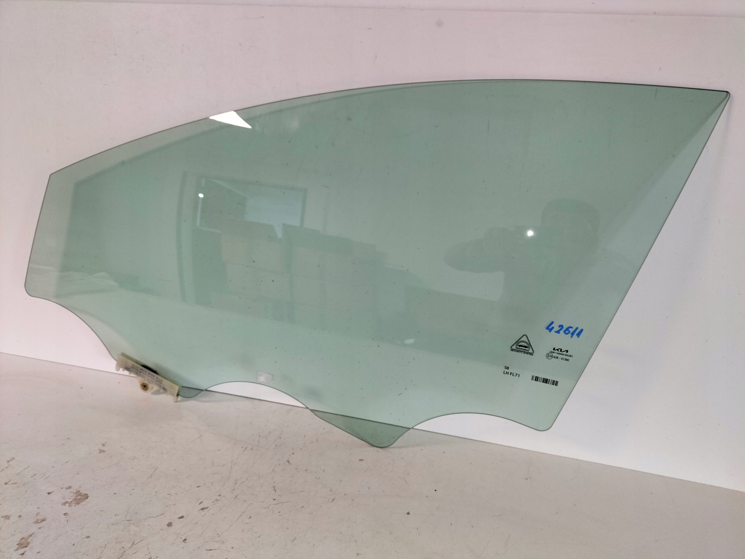 window side door front left KIA PROCEED III 18- PRO CEED