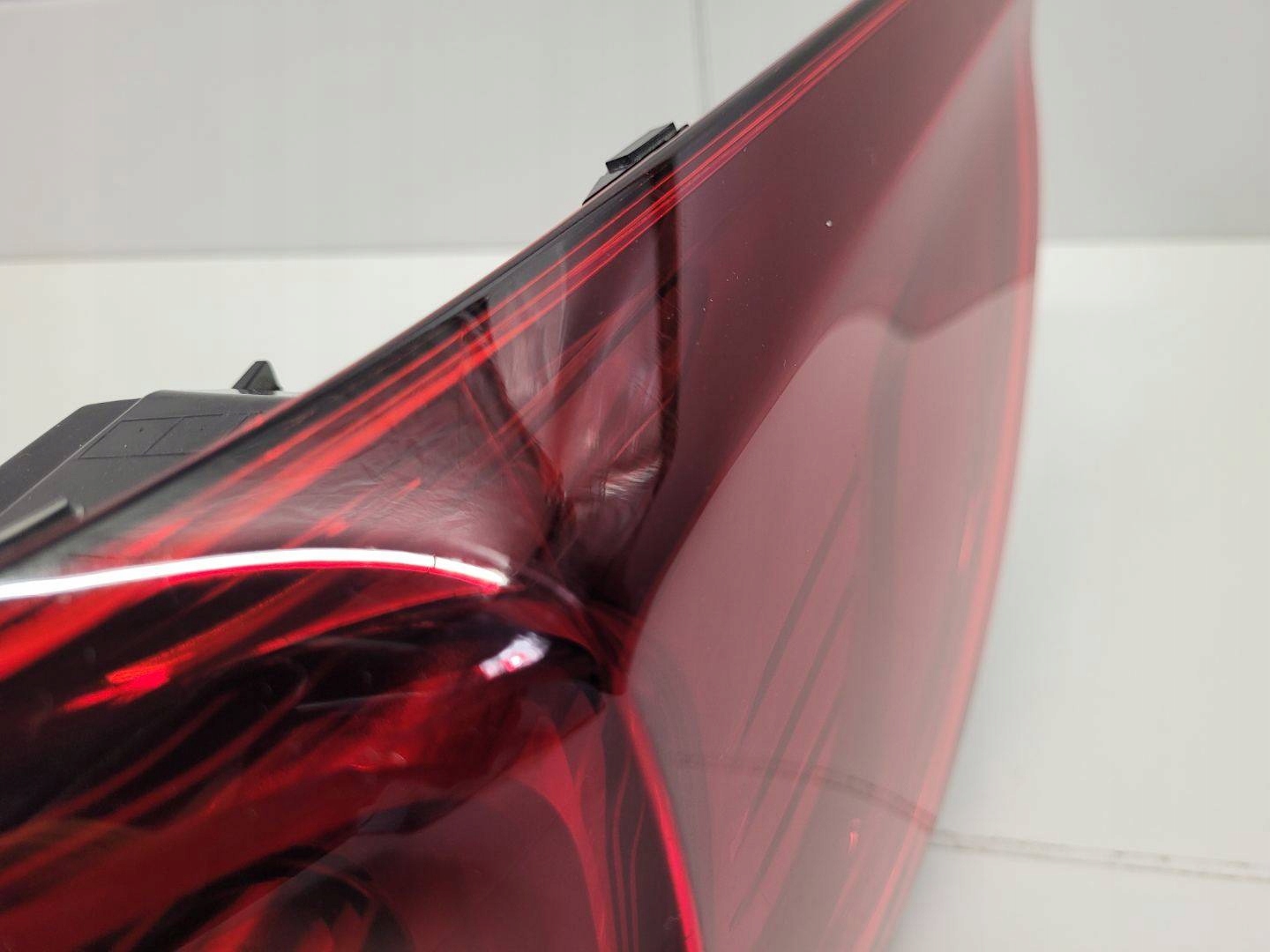 light rear right side Opel Grandland X 2019 YP00098280