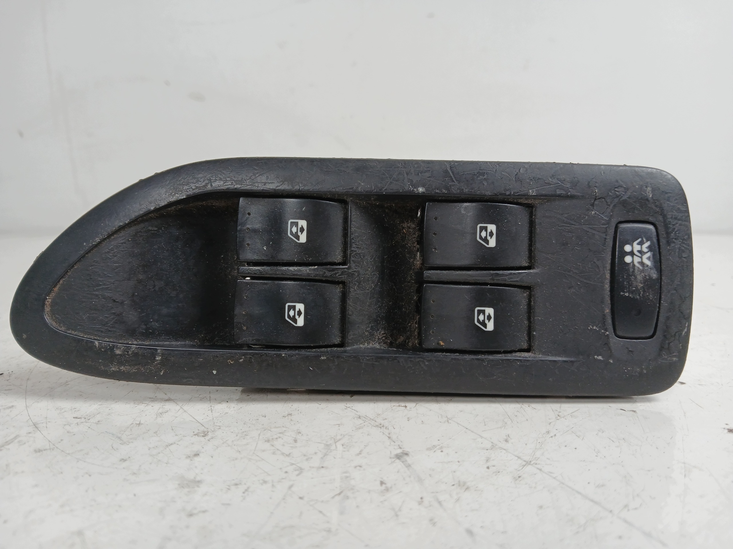 RENAULT SCENIC II MEGANE II PANEL okna levý předek