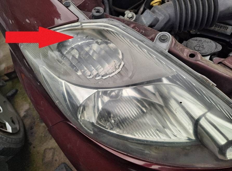Daihatsu Sirion II 2 M300 M3 LIFT REFLEKTOR right light front right 04-10
