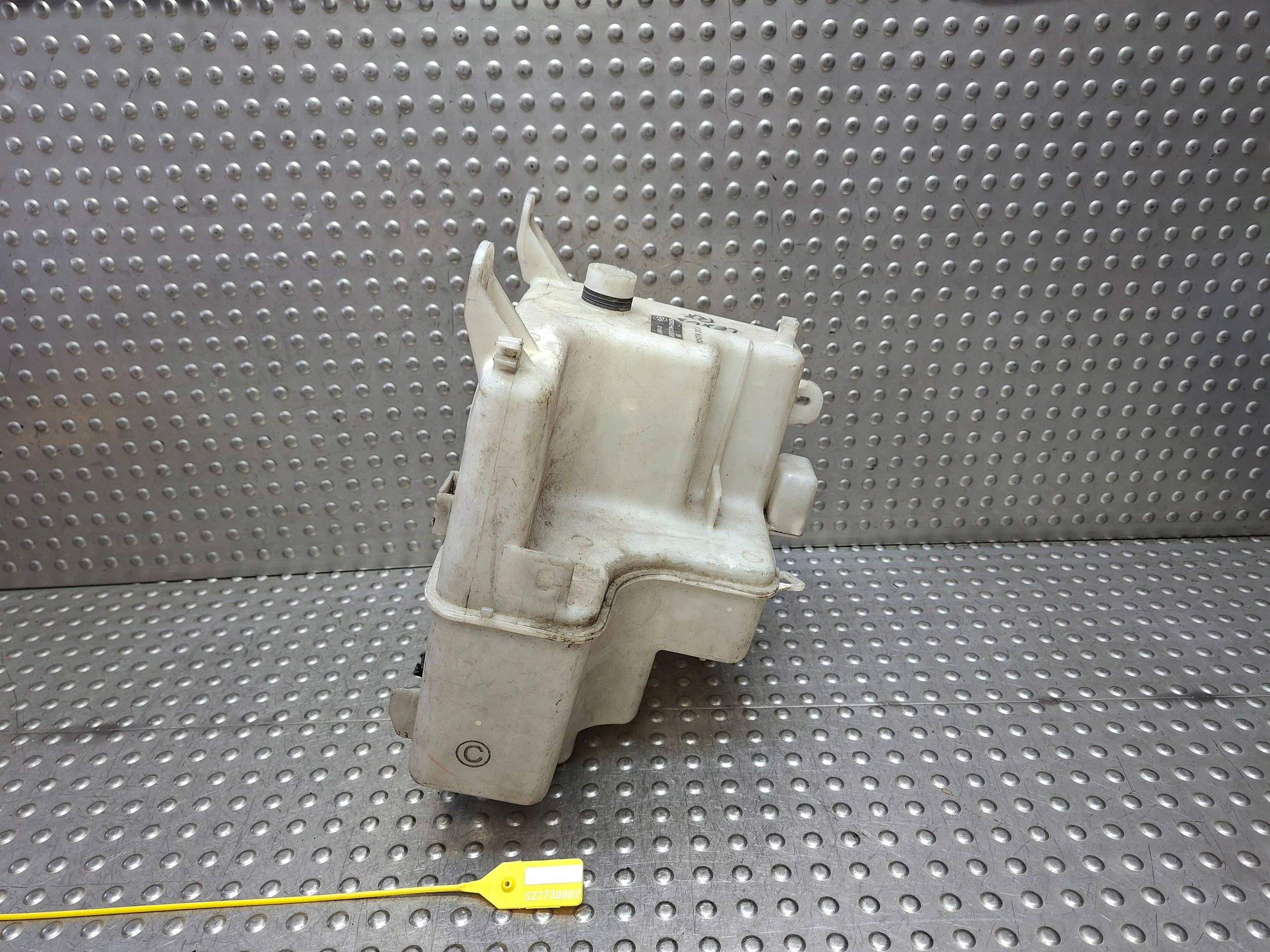 washer fluid tank LEXUS RX 03-08 HLC-33068