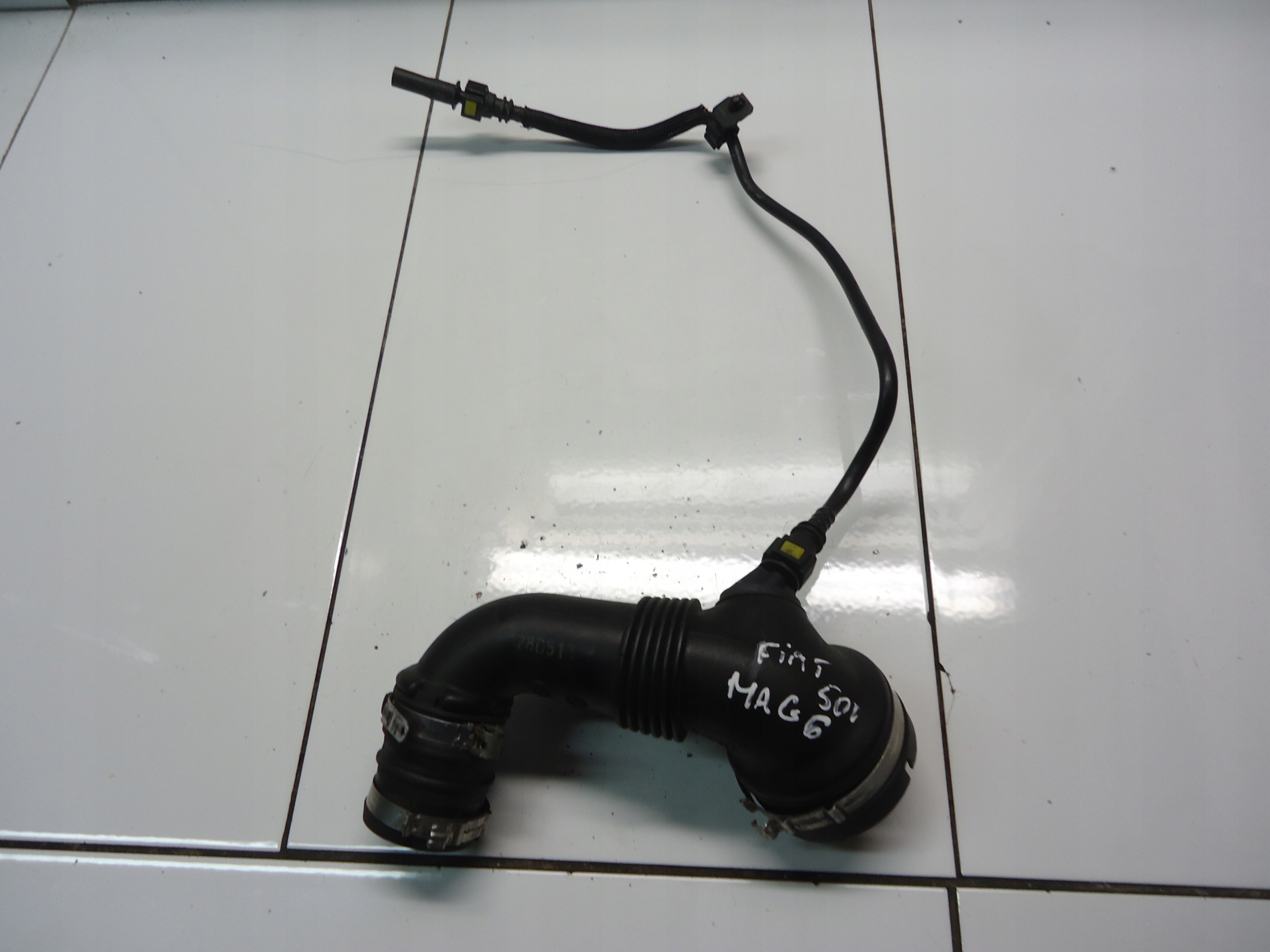 FIAT 500 0.9 TURBO sensor pipe air 51931538