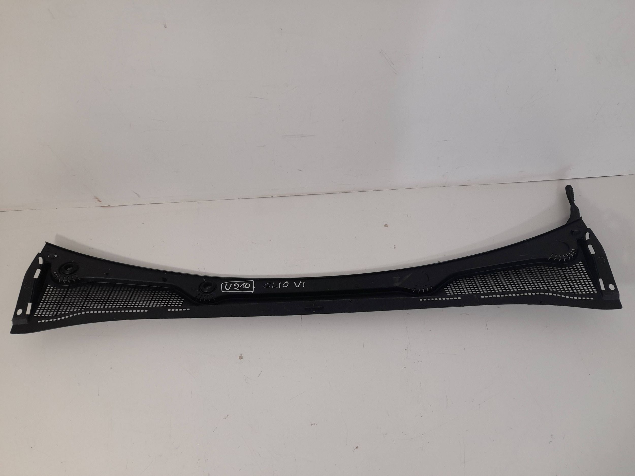 Renault Clio VI 2026r torpedo plastic 668114189R (U210)