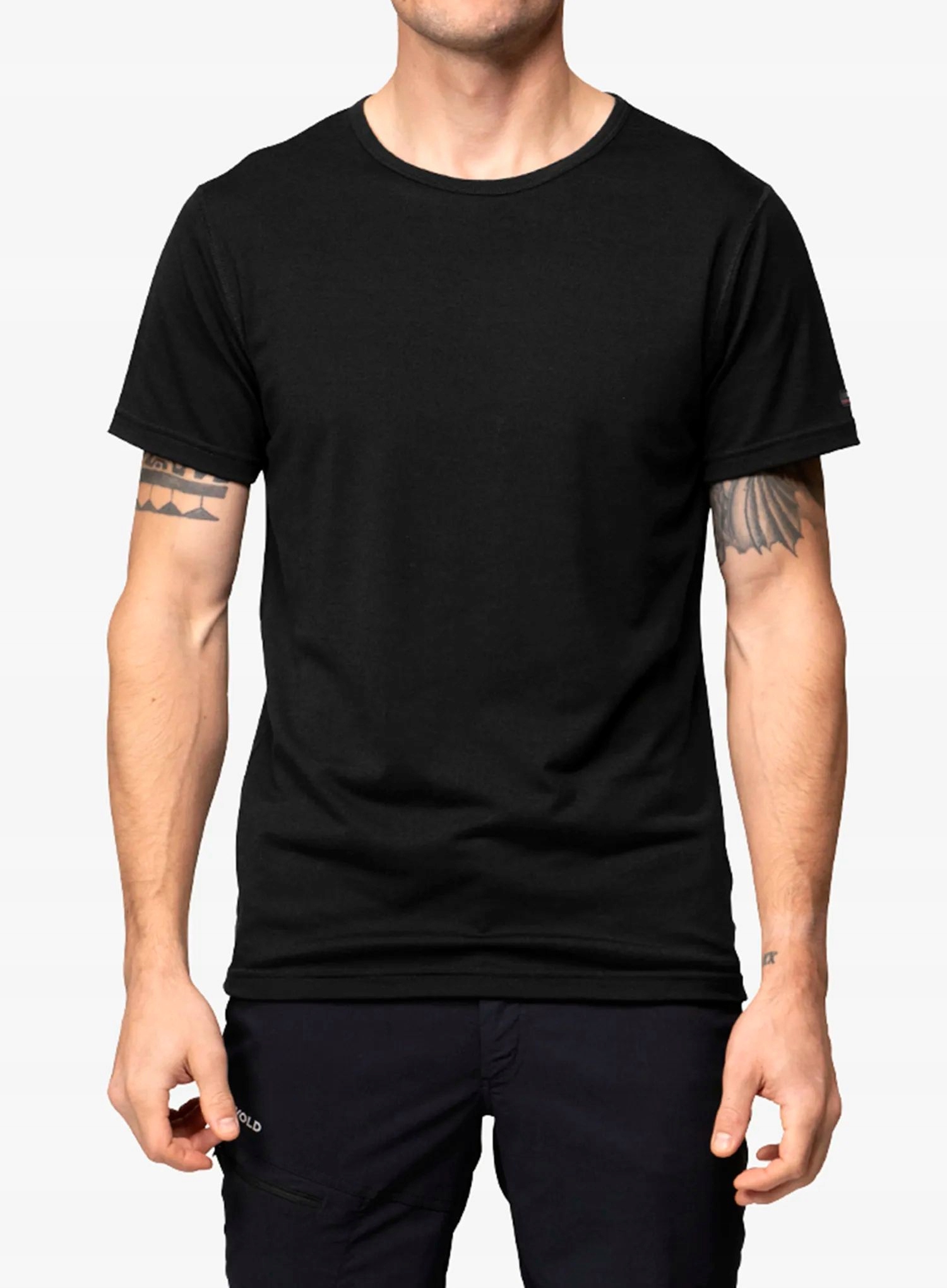 Termoaktivní tričko Devold Breeze Merino 150 T-Shirt černá M