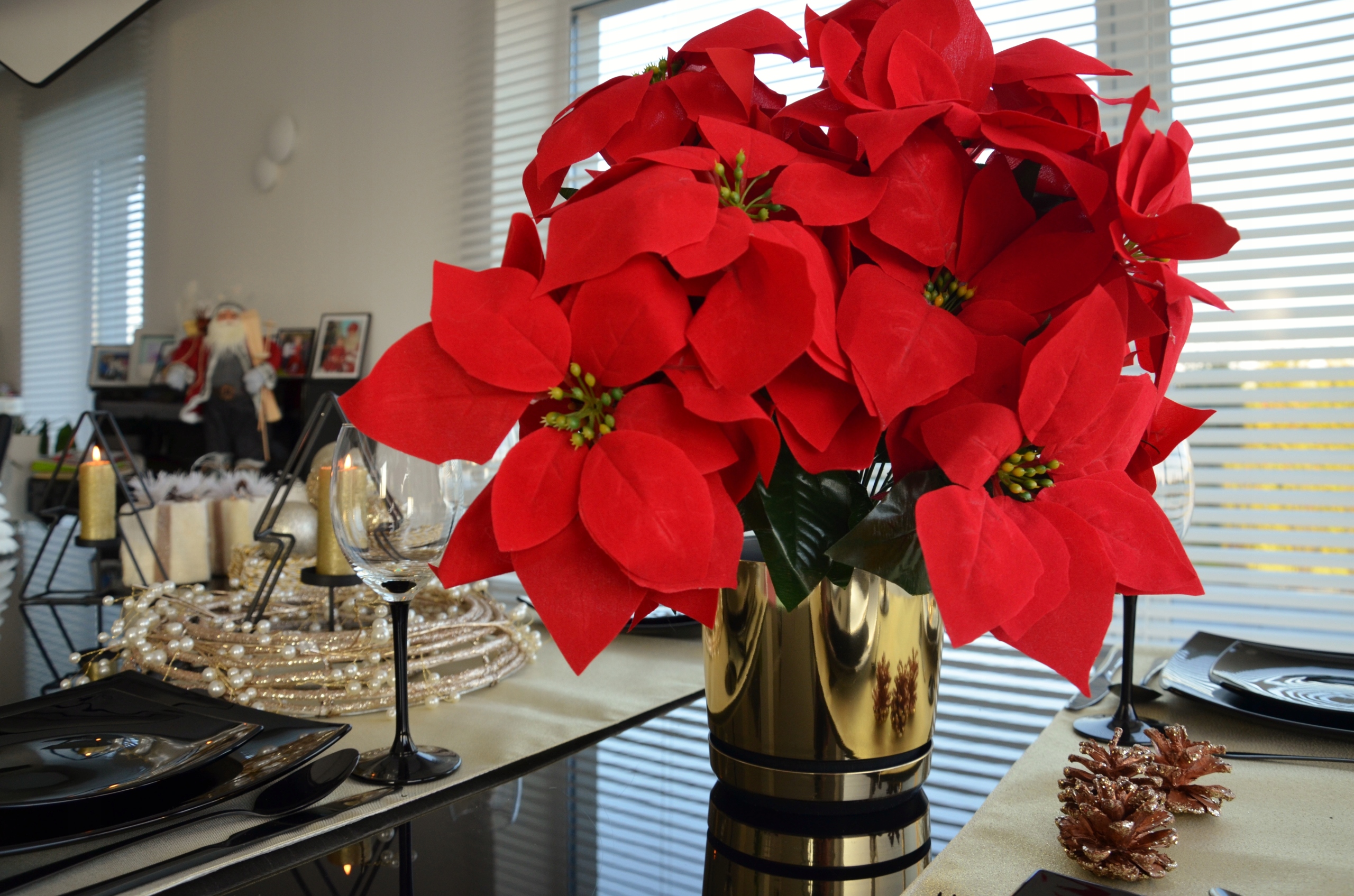 złota POINSENCJA DEKORACJA PREZENT DOM OSŁONKA 12 Marka Korad