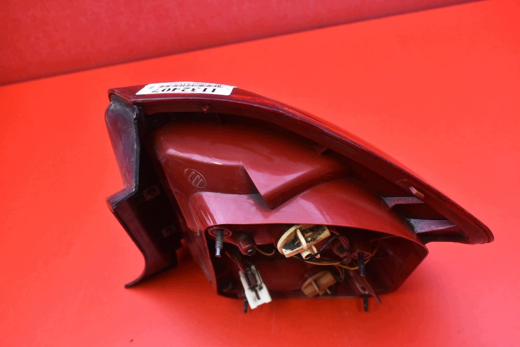 light left rear part rear 92401-2F2 KIA CERATO 1 and HB 04-06