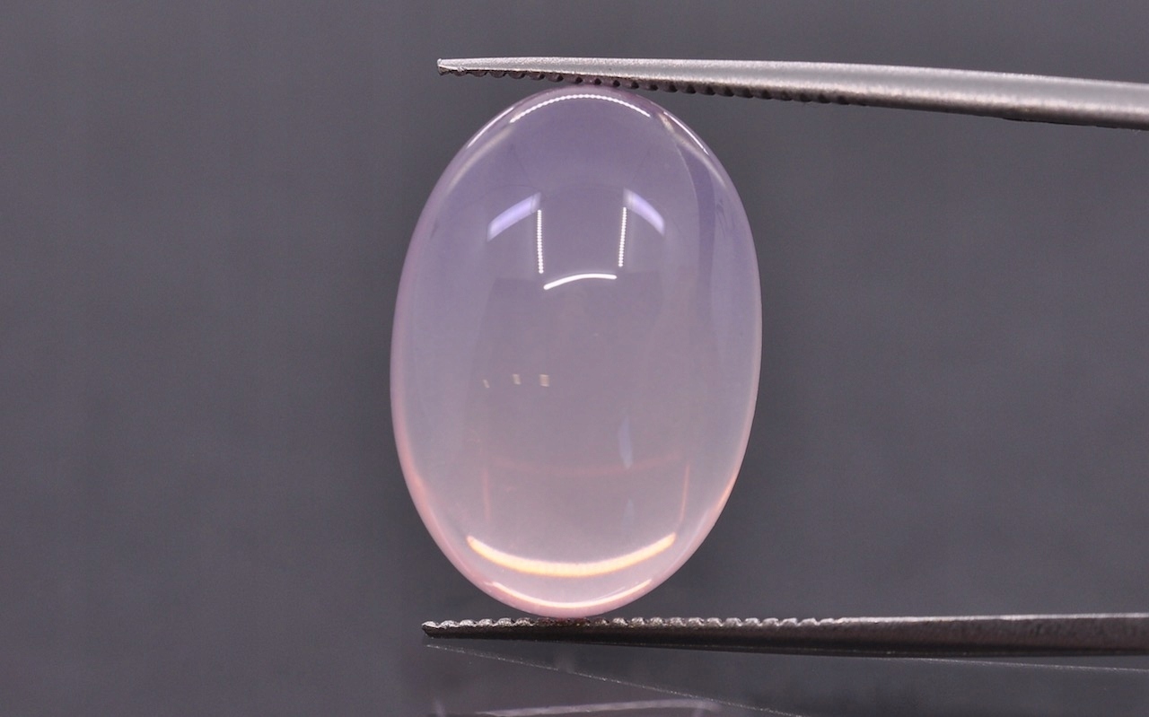 Růženín Aa kabošon ovál 18x12,5 mm