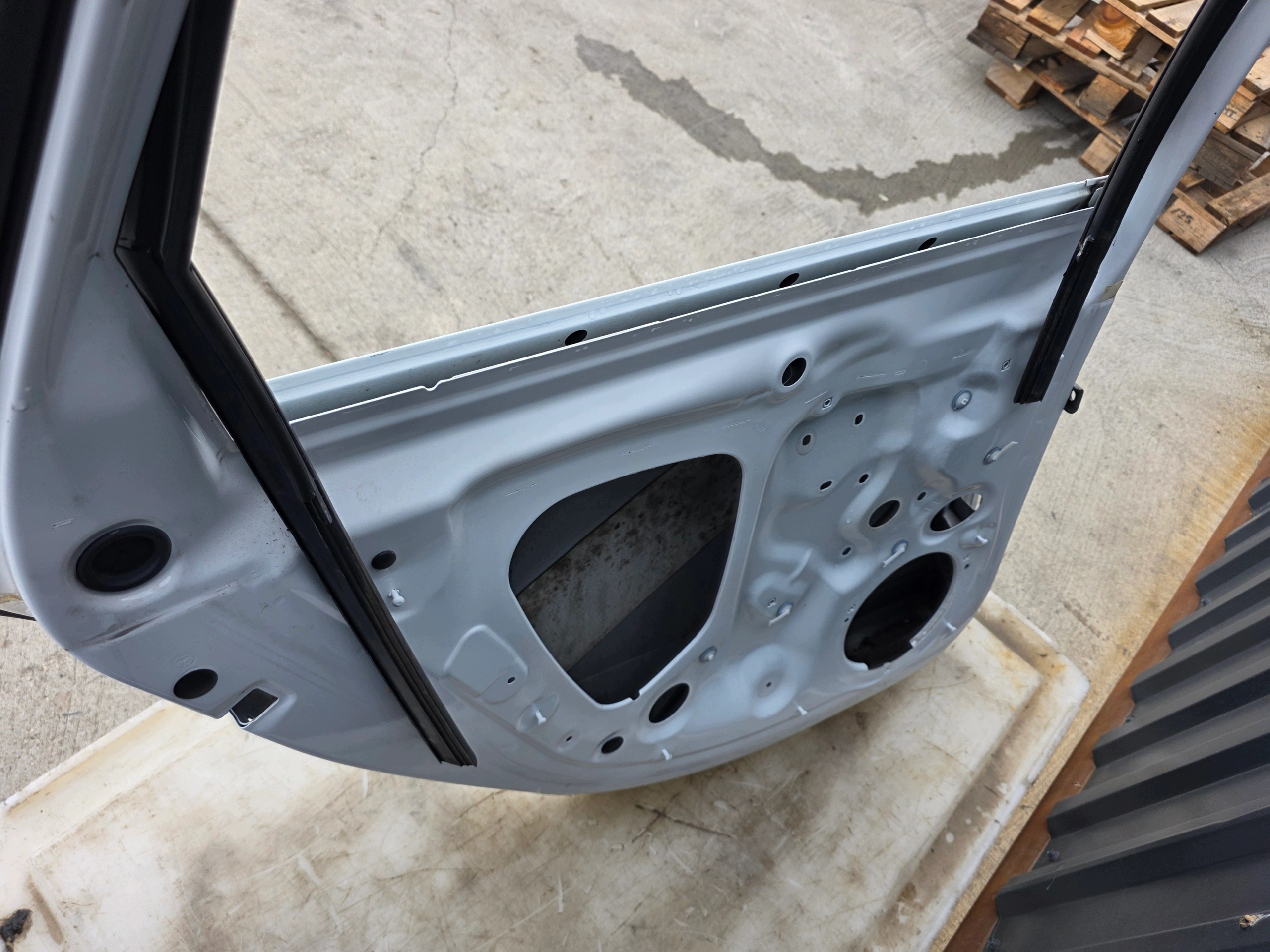 door left rear part AUDI A4 B9 LY9C 2016-2019 original !!!