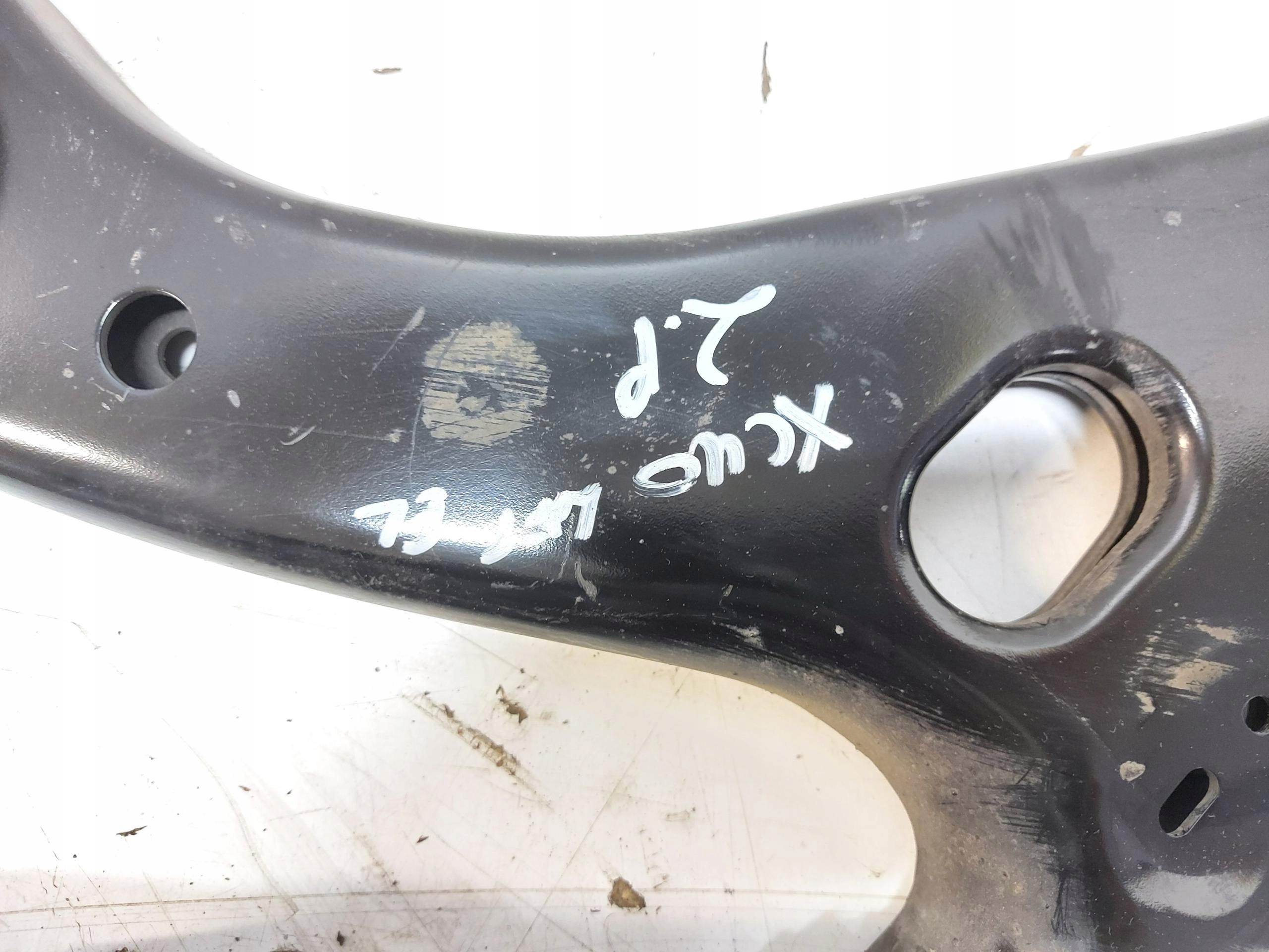 VOLVO XC40 LIFT arm front right 32400868