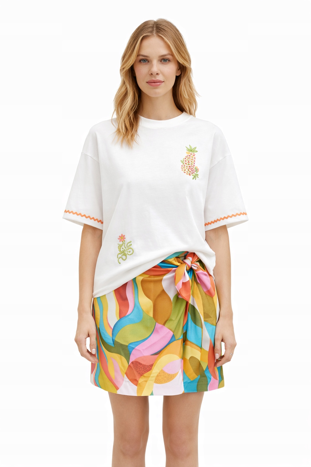 Never Fully Dressed Bílé Tričko S Výšivkou A Volánkem Na Rukávech M I4C