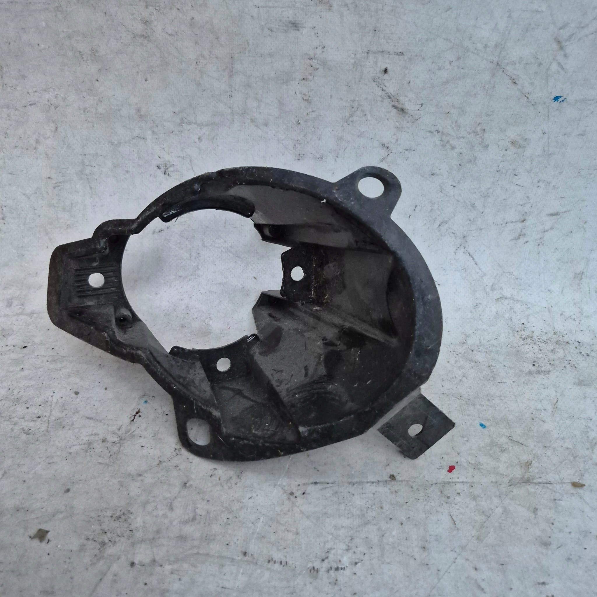 PEUGEOT 206+ plus 09-12 holder bracket fog lights left