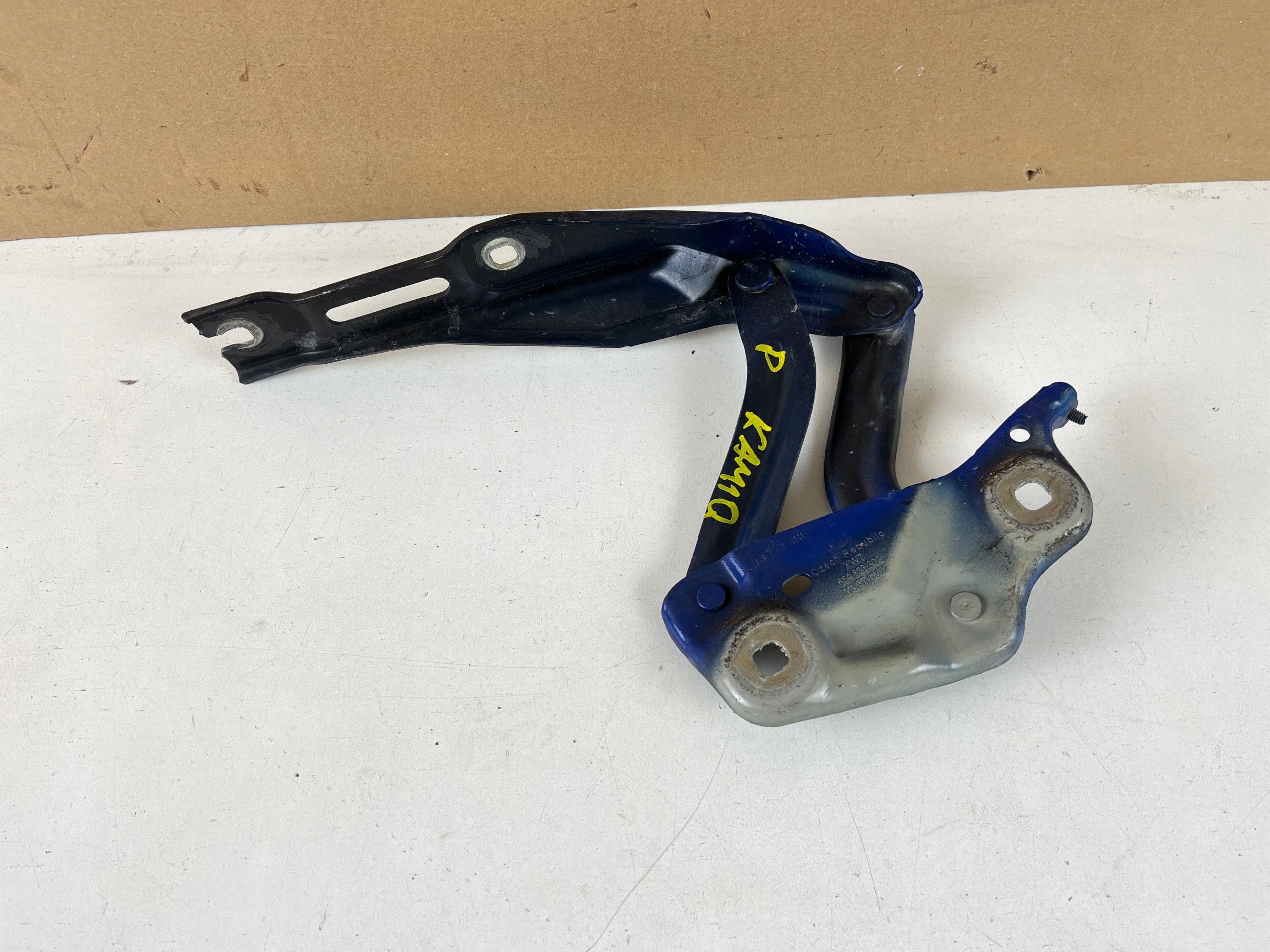 hinge bonnets left SKODA KAROQ 654823302