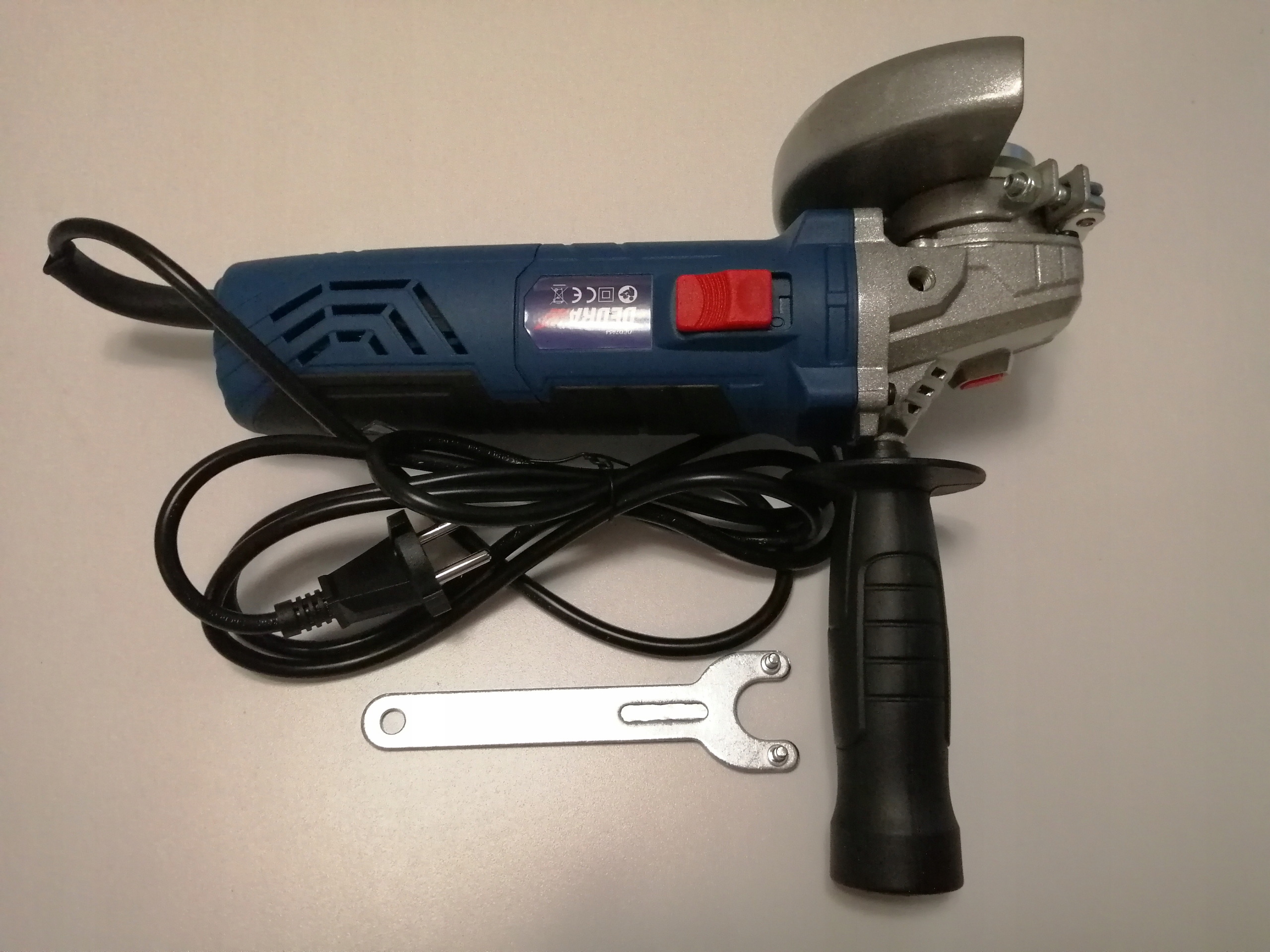 Szlifierka kątowa Dedra DED7954 1100 W 230 V Maksymalna prędkość obrotowa 12000 RPM