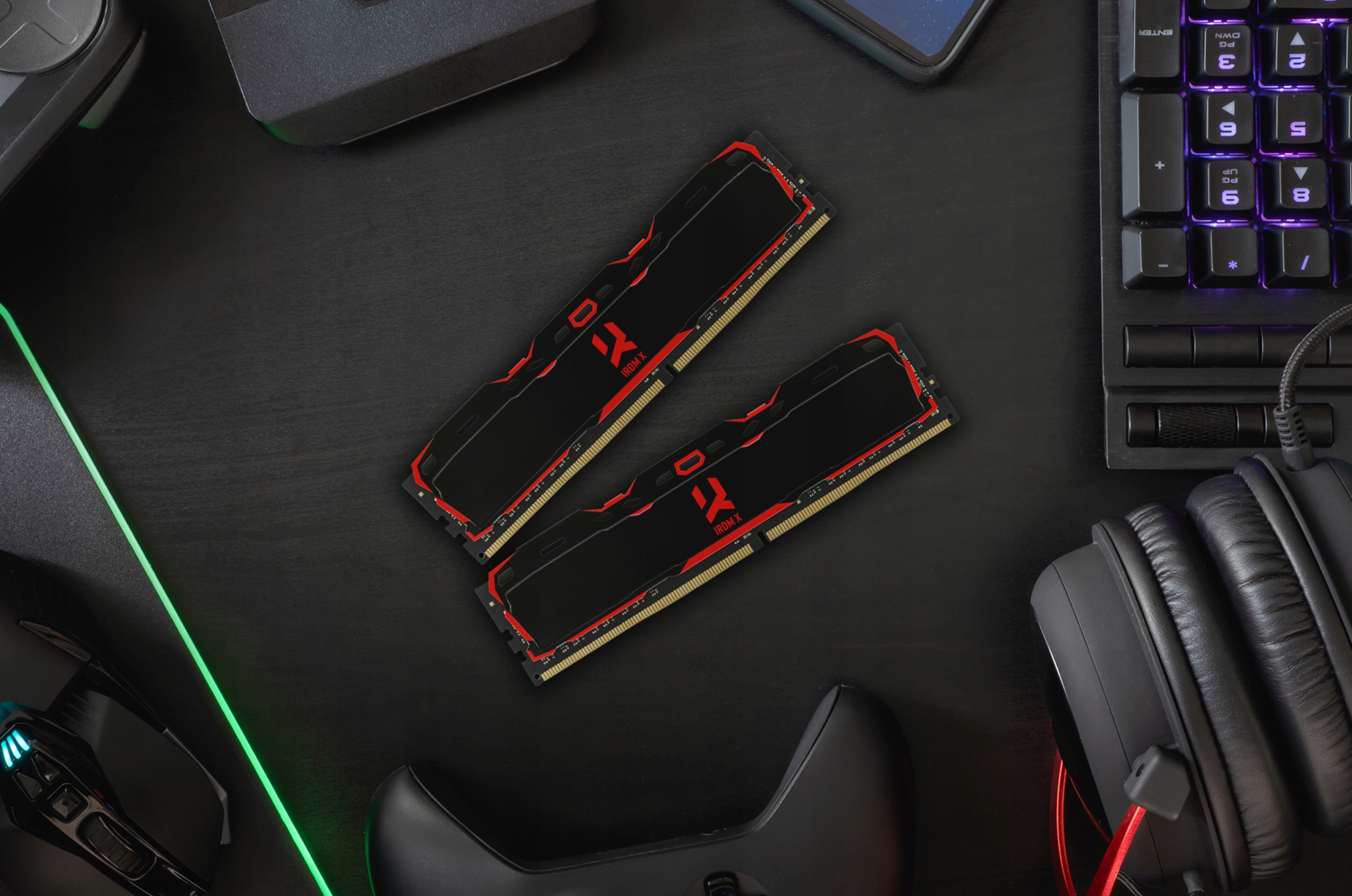 Pamięć RAM GOODRAM IRDM 2x16GB KIT 3200MHz CL DIMM Model IRDM X