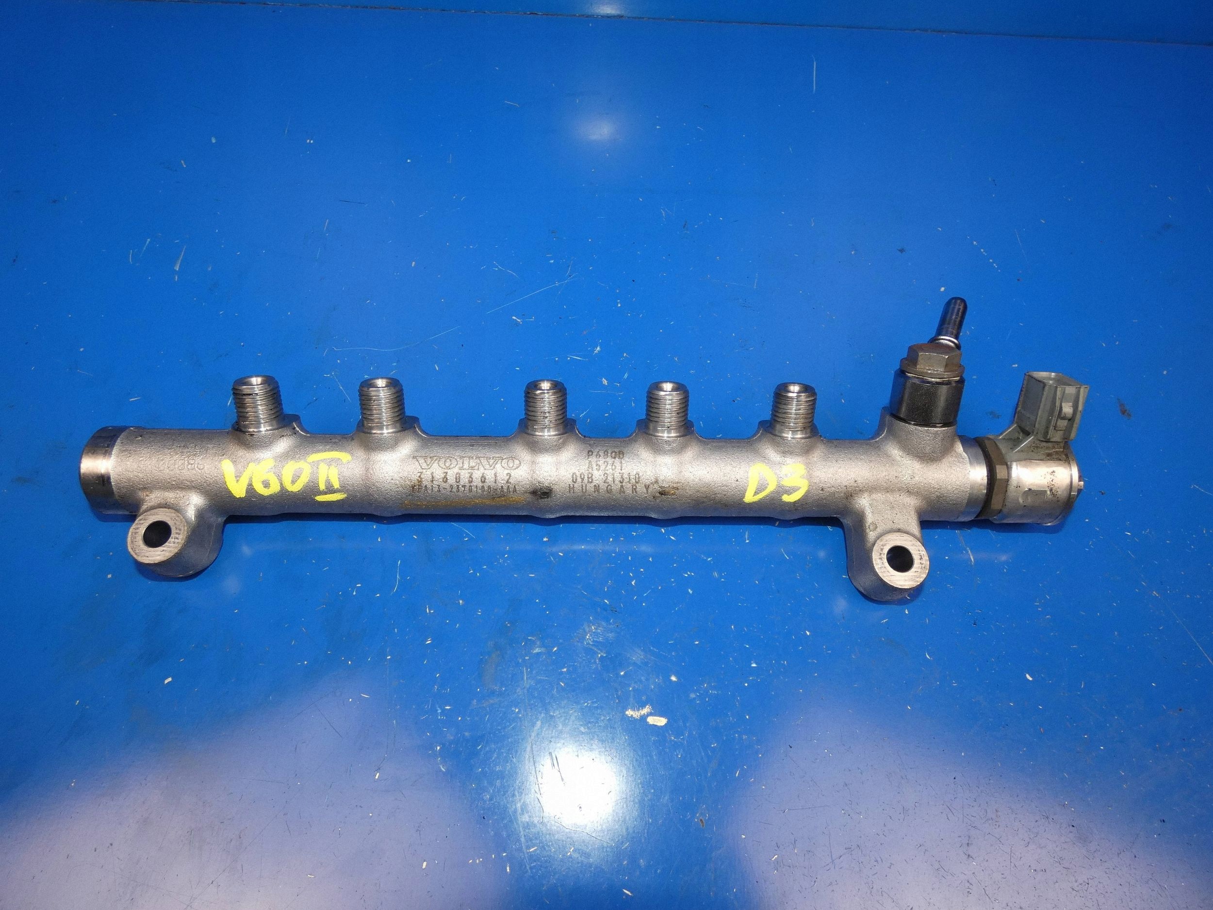 VOLVO V60 II S60 III XC60 II V90 S90 2.0 D4 Kraftstoffverteiler Einspritzleiste Sensor Sensor