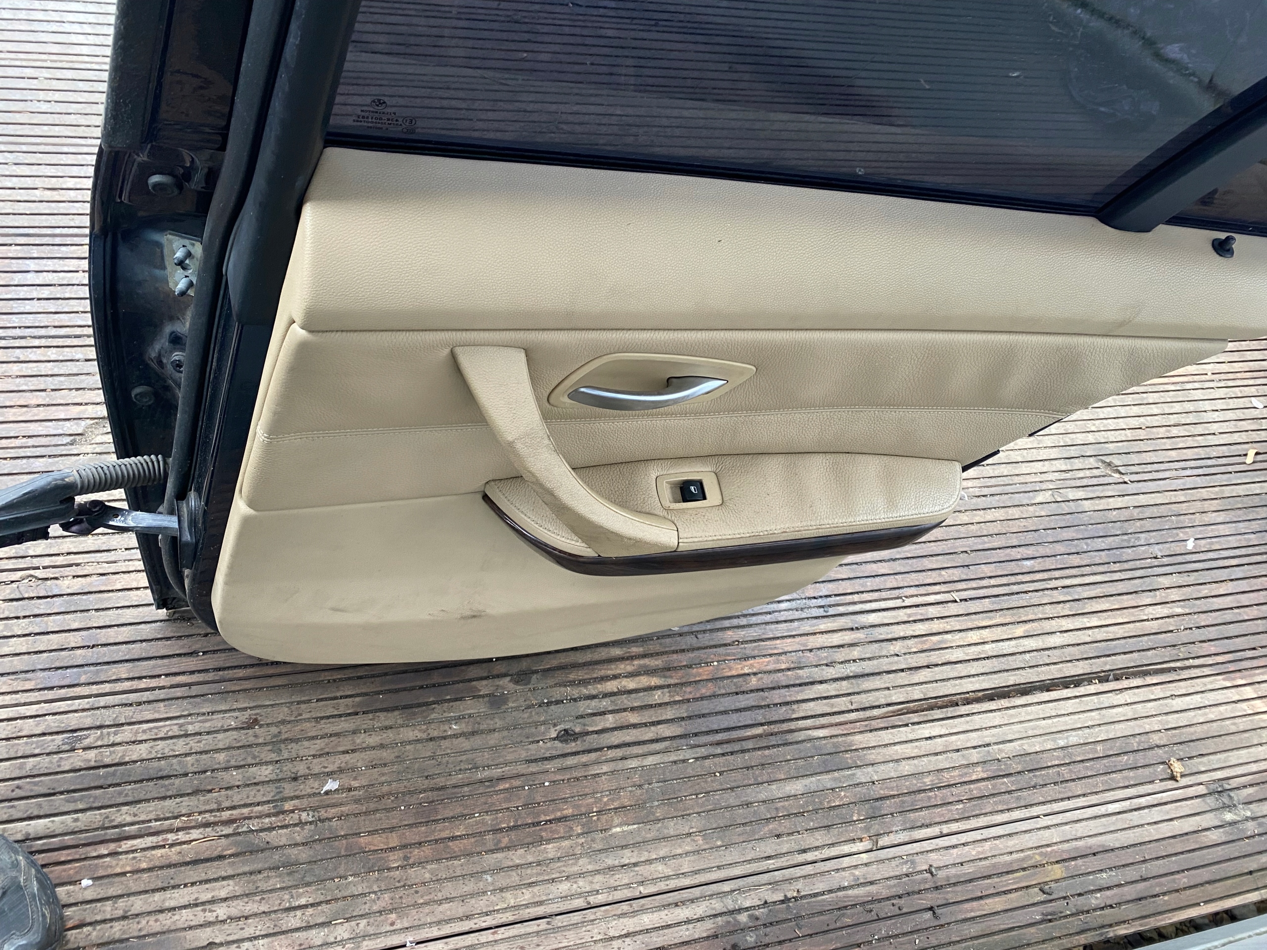 BMW E90 Complets Portière Droite Arrière A35