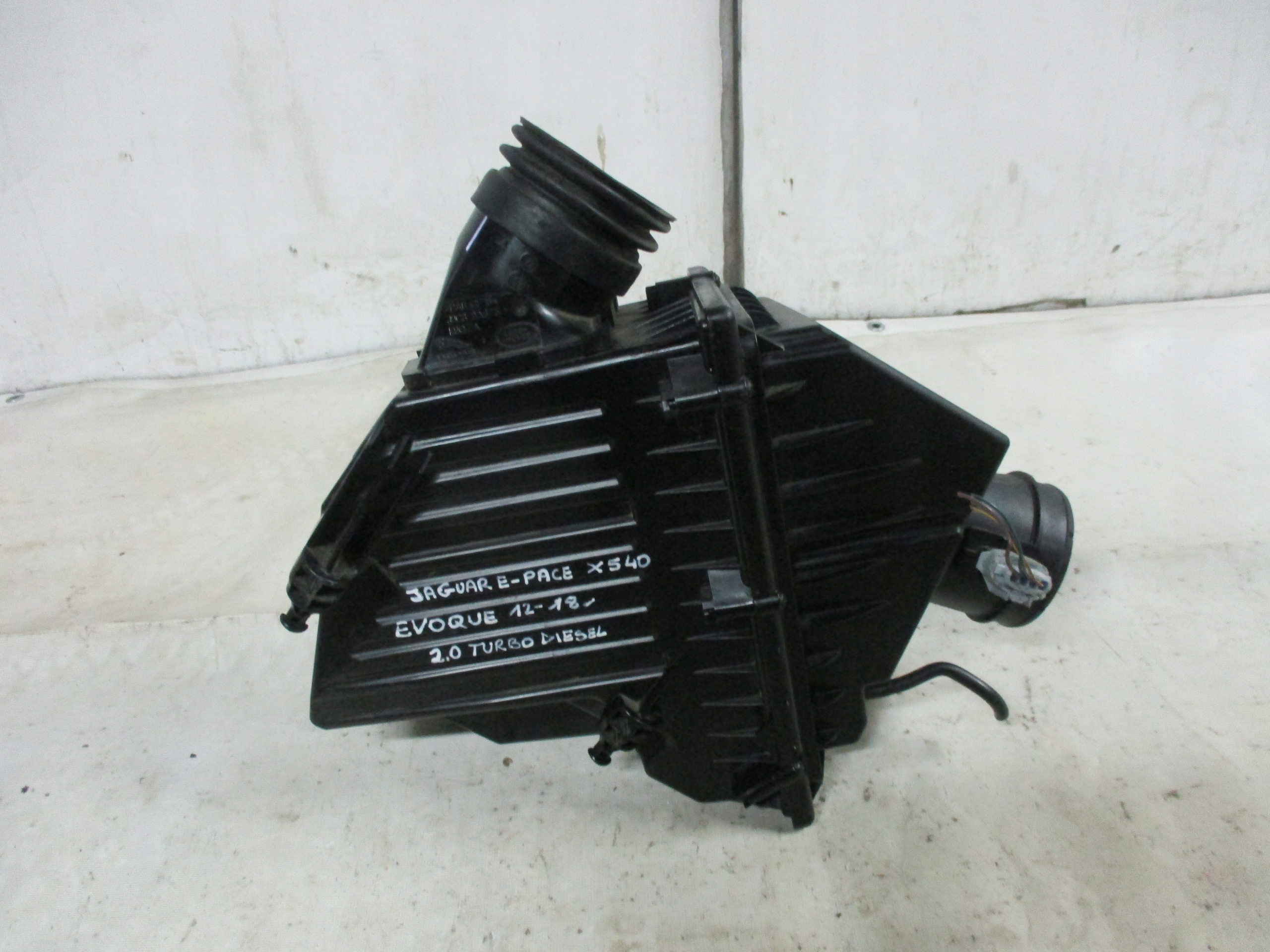 корпус салонного фильтра Воздух jaguar E PACE X 540 GJ32-9600-AE