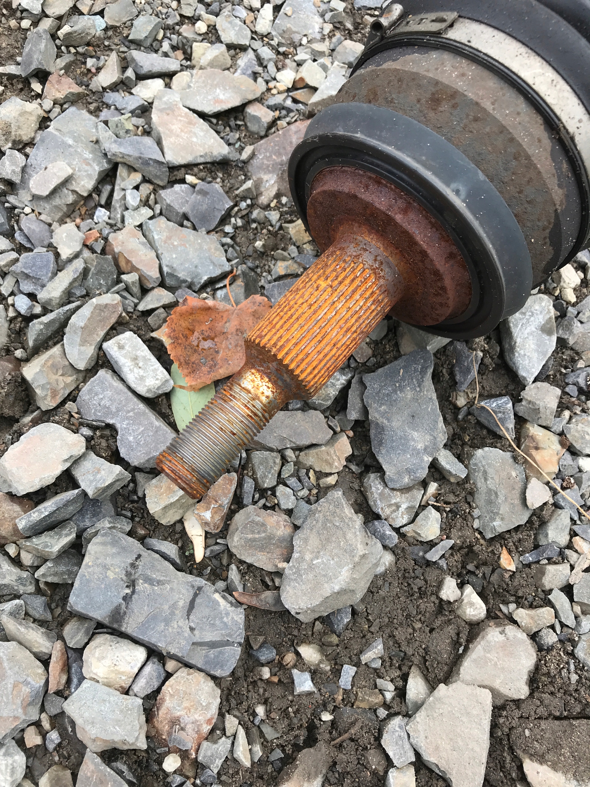 semi-axis left VW T5 LIFT 2.0 140 CAA