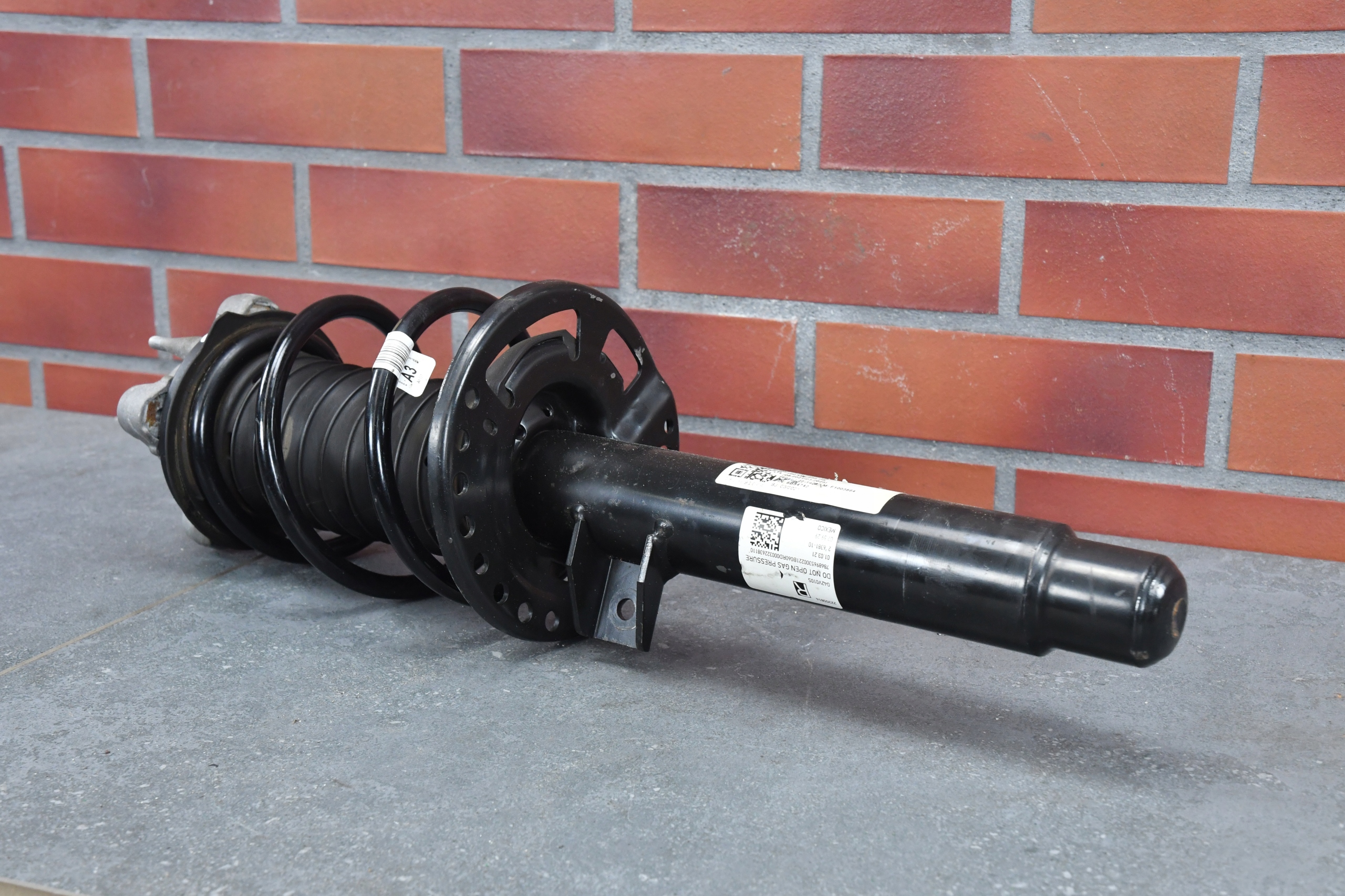 swing right front shock absorber right front BMW 2 G42 4161km