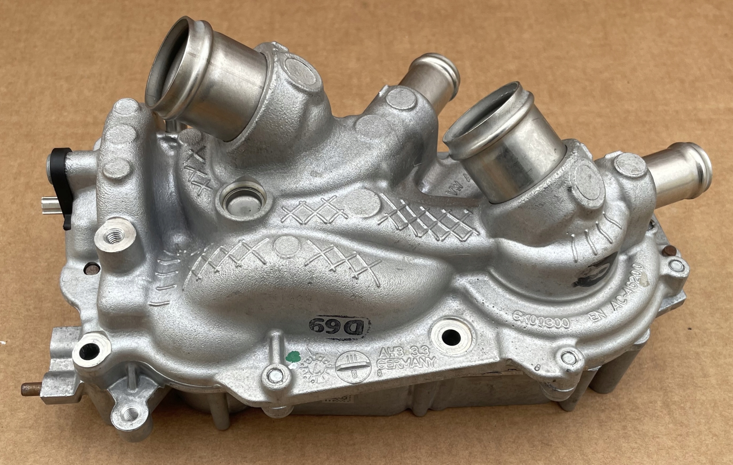 water pump 05E121042 05E121117V 05E121111G IDEAL