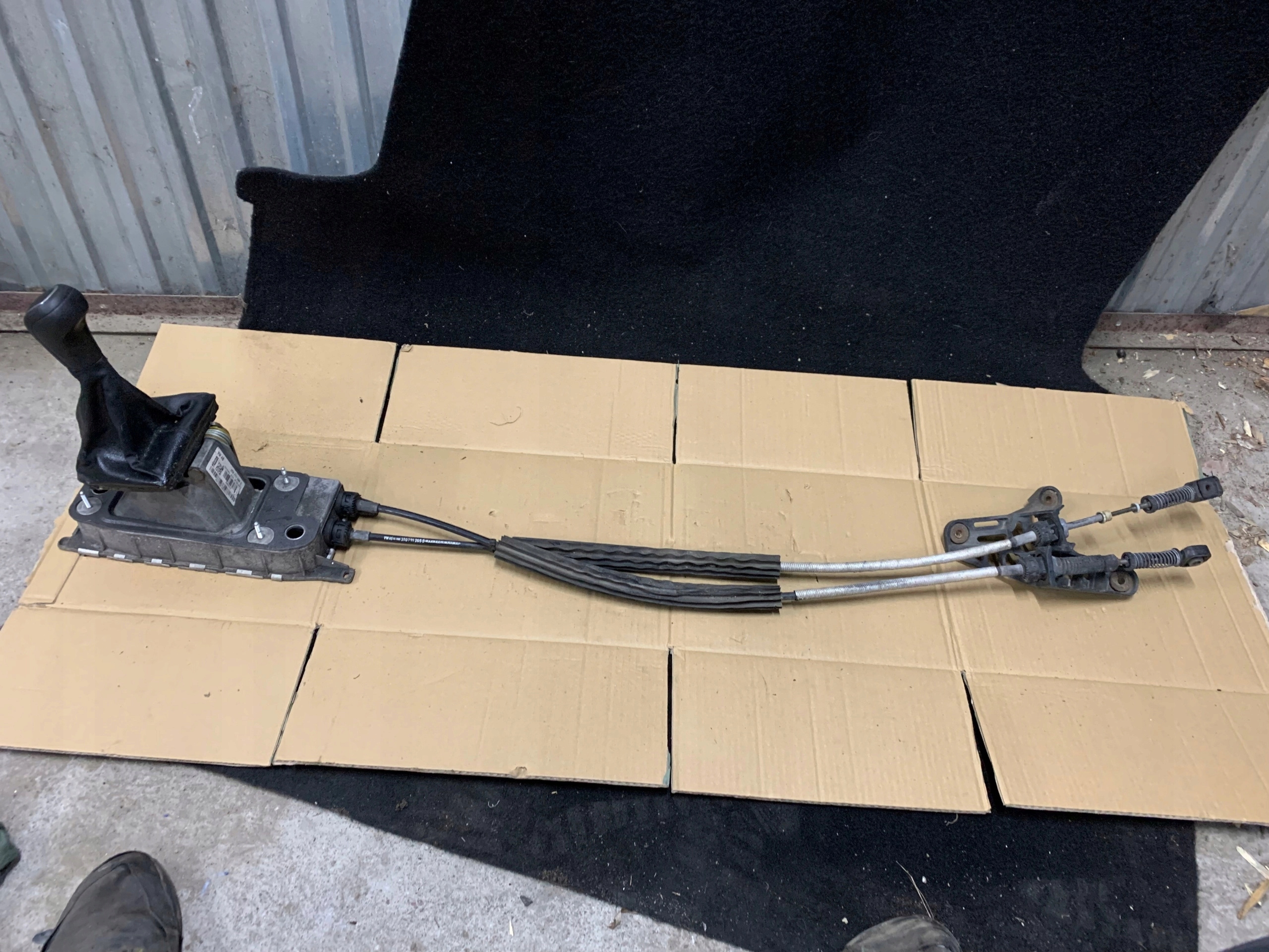 WYBIERAK BIEGÓW LEWAREK LINKI 3T0711049D 3T0711265