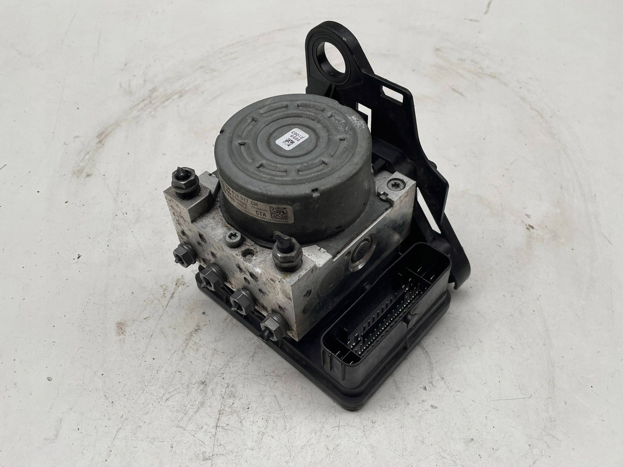 Pompa ABS Volkswagen Golf Sportsvan 5Q0614517CH Originale !!