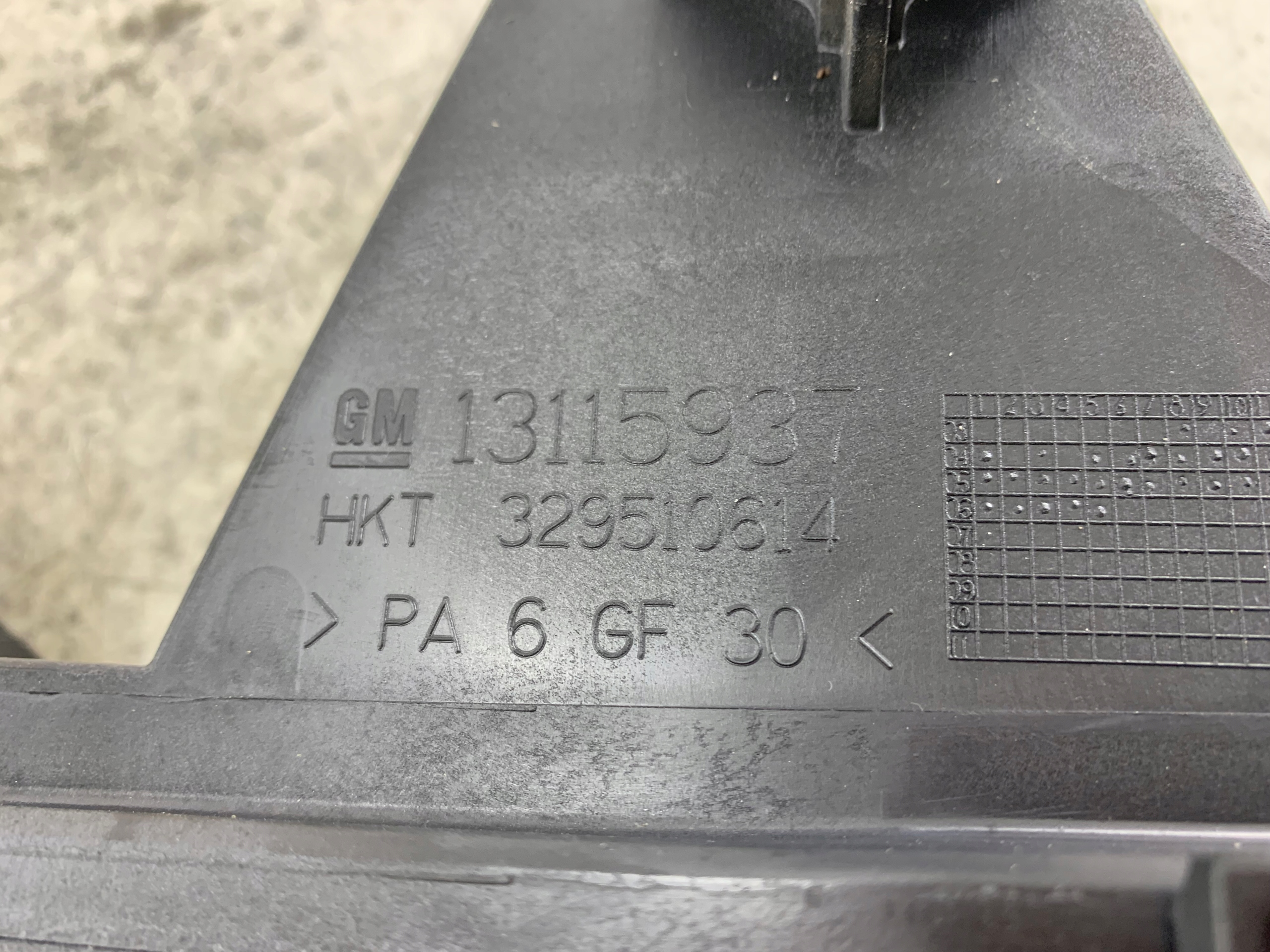 OPEL ASTRA III H Module fusibles 13115937
