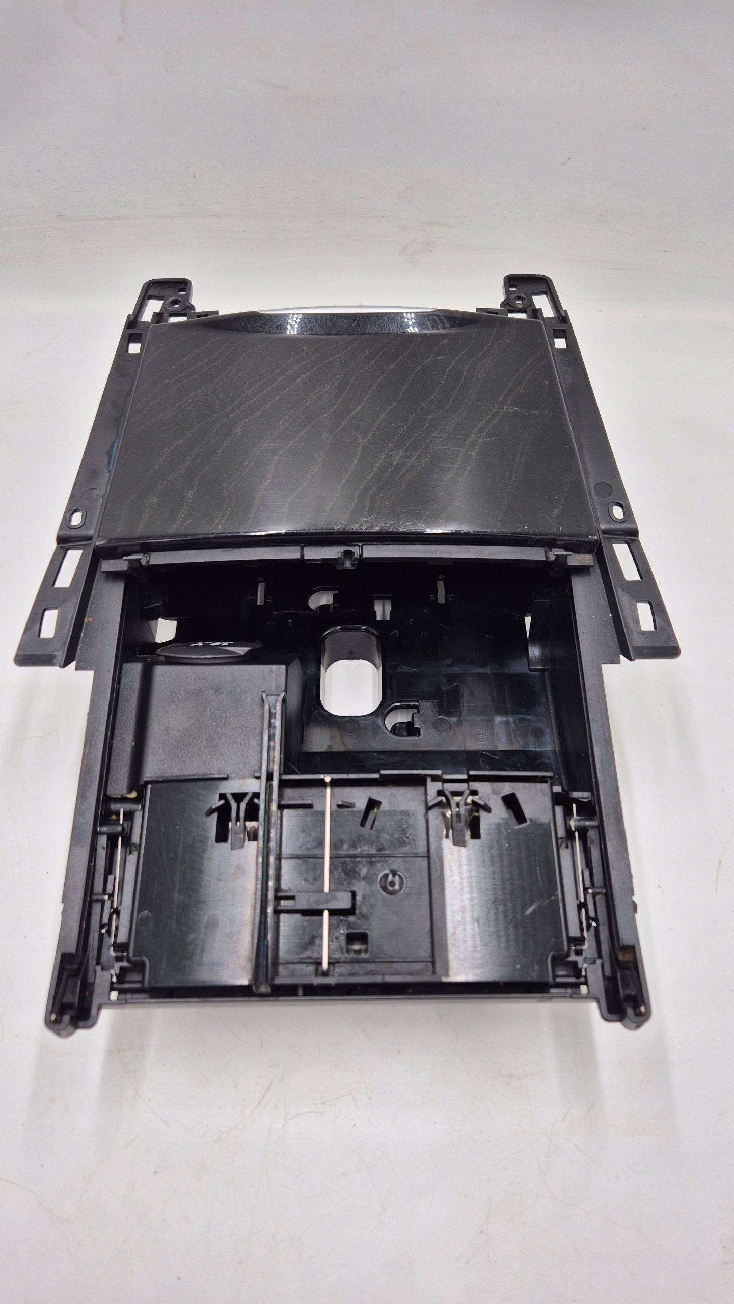 ashtray passenger compartment front front 2126805750 MERCEDES W212 W218