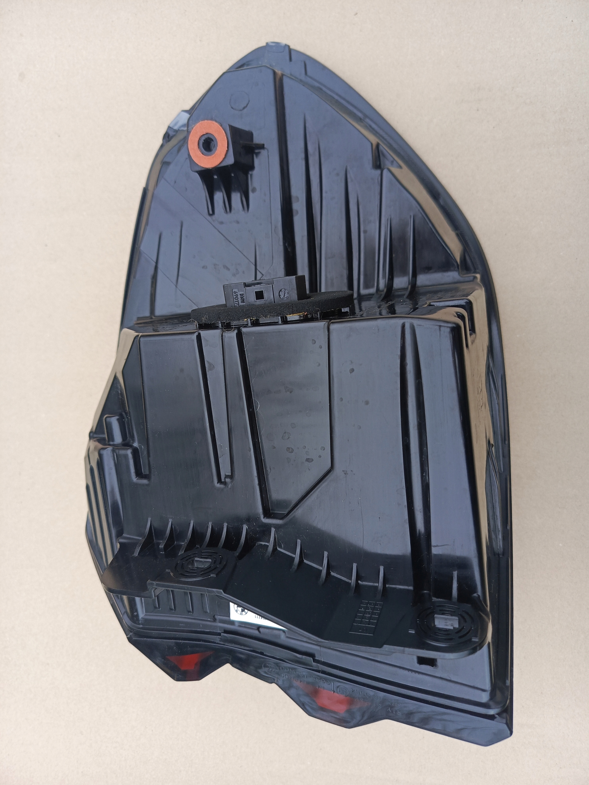 BMW X3 G01 LCI G08 LIFTING LIFT LAMPA TYLNA TYŁ LEWA NAROŻNA W BŁOTNIK Stan opakowania oryginalne