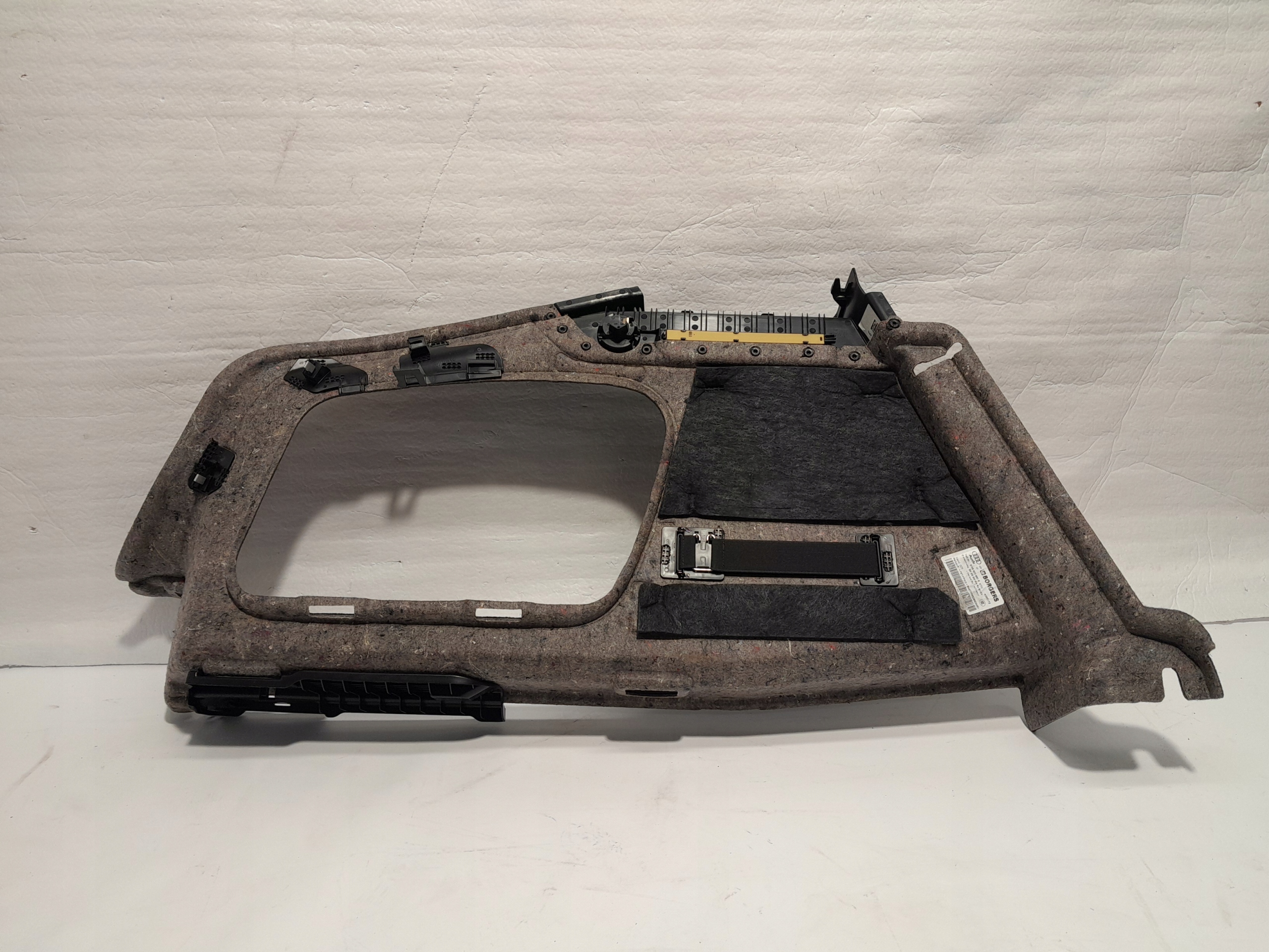 AUDI A5 S5 F5 8W SPORTBACK boot upholstery right 8W8863880E