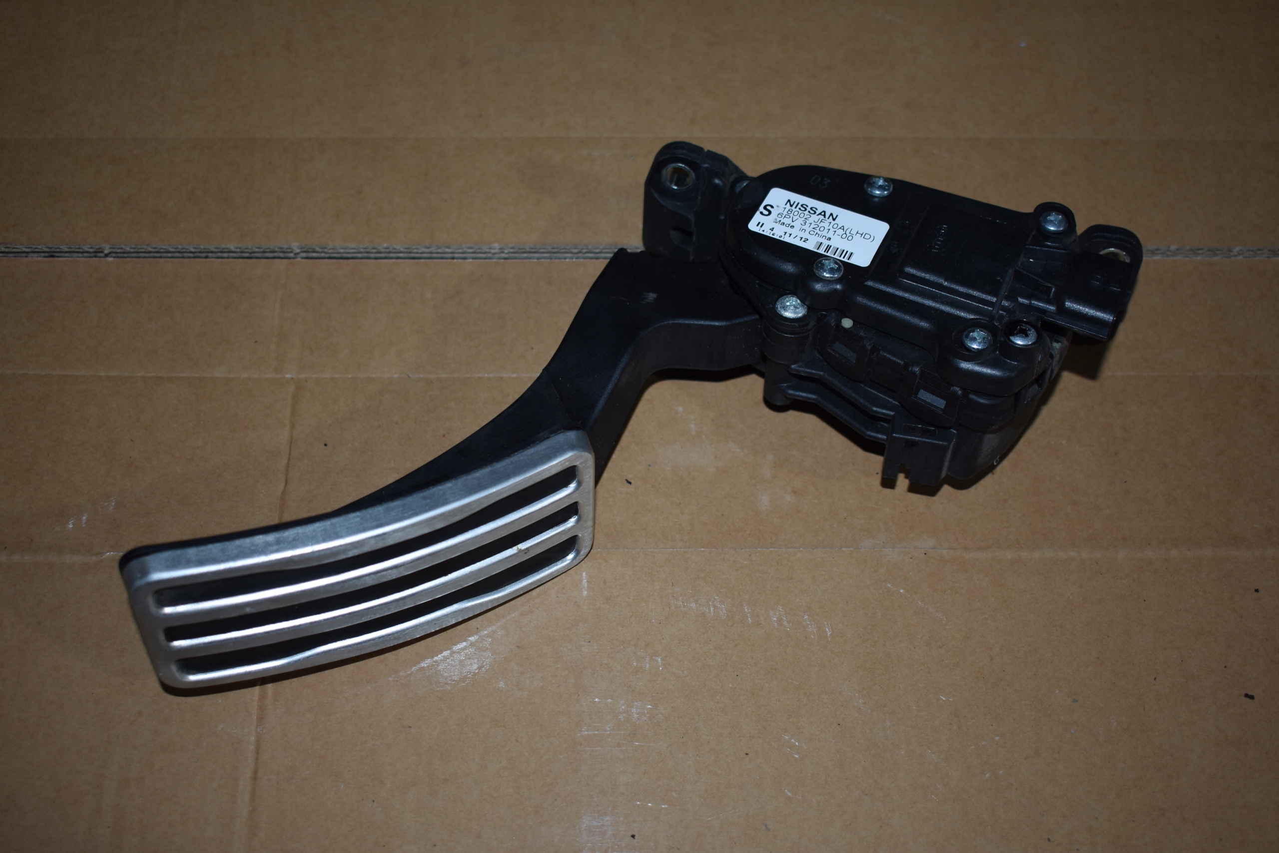 IDEALNY accelerator pedal NISSAN GT-R R35 1