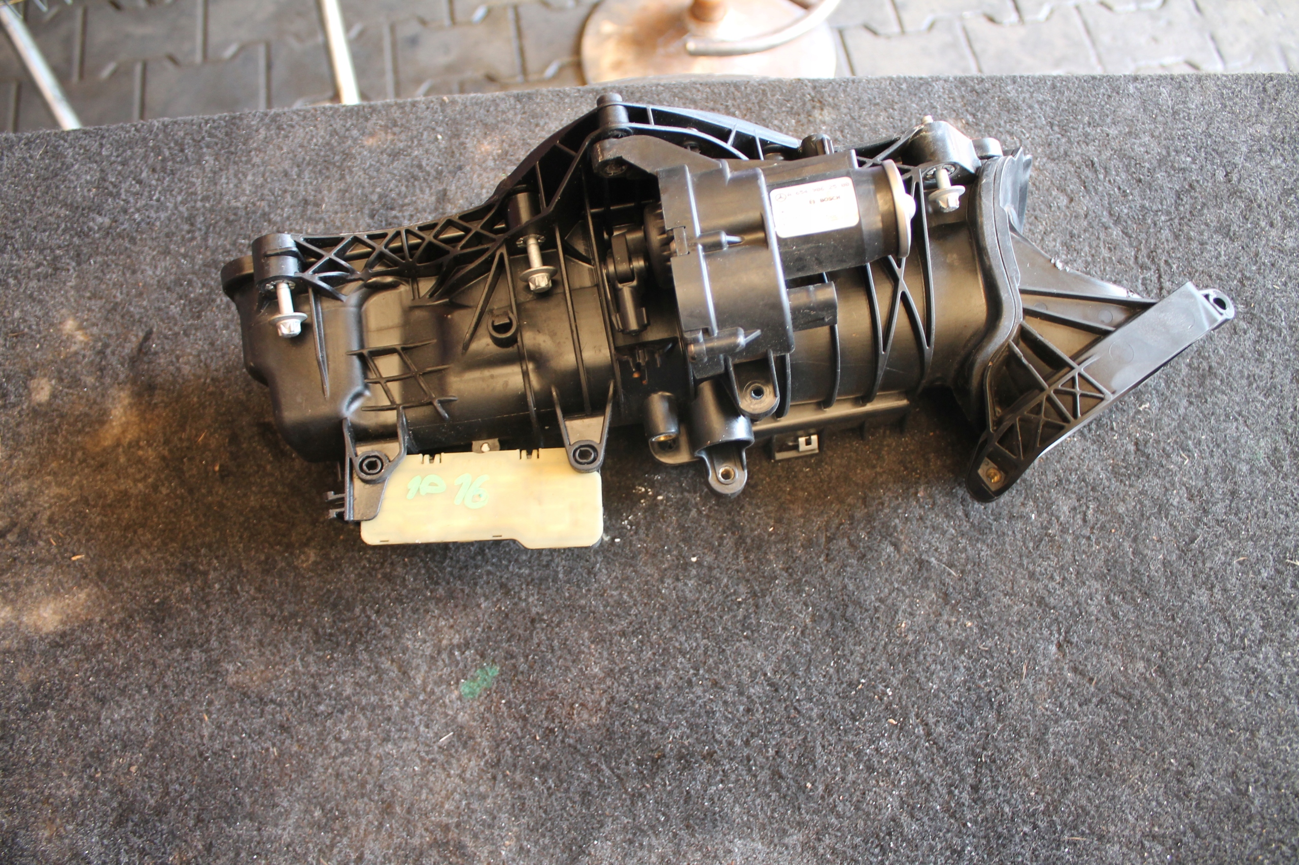 1016. intake manifold MERCEDES A6540908700