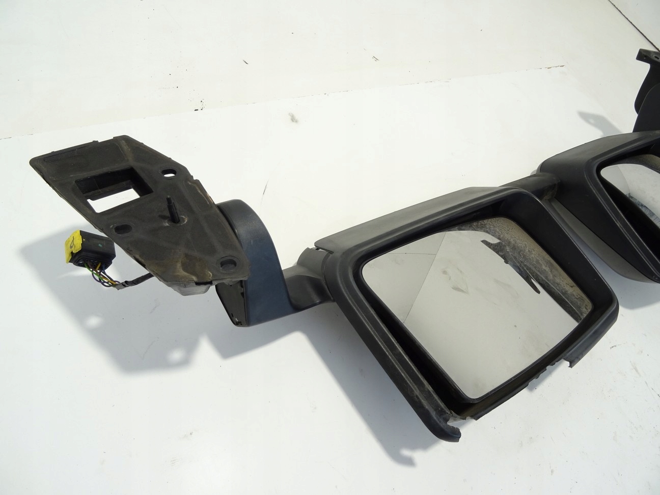 LUSTERKO PRAWE RENAULT T 13-22 84188482 Stan opakowania oryginalne