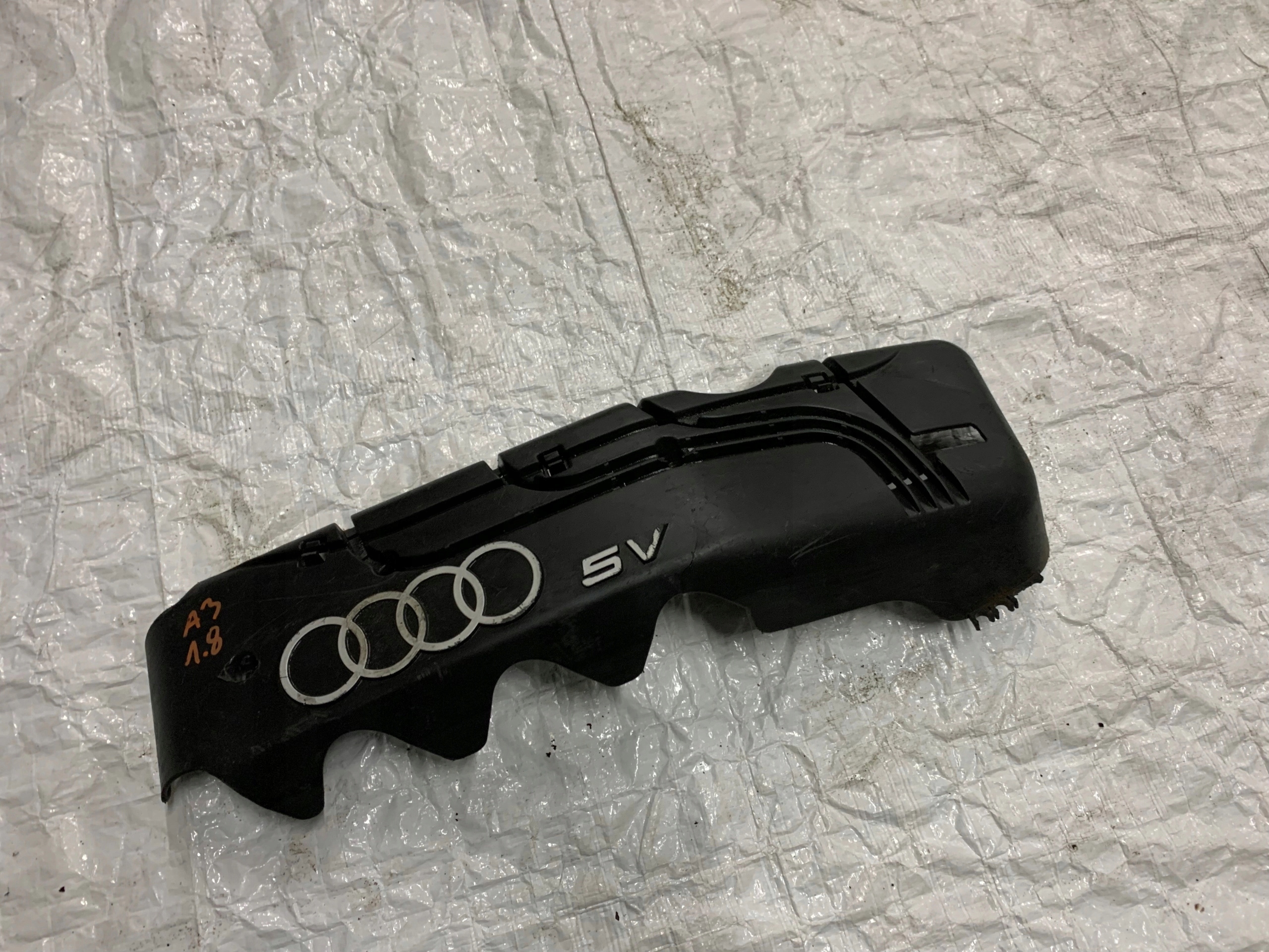 OSŁONA SILNIKA 1.8 AGN AUDI A3 8L