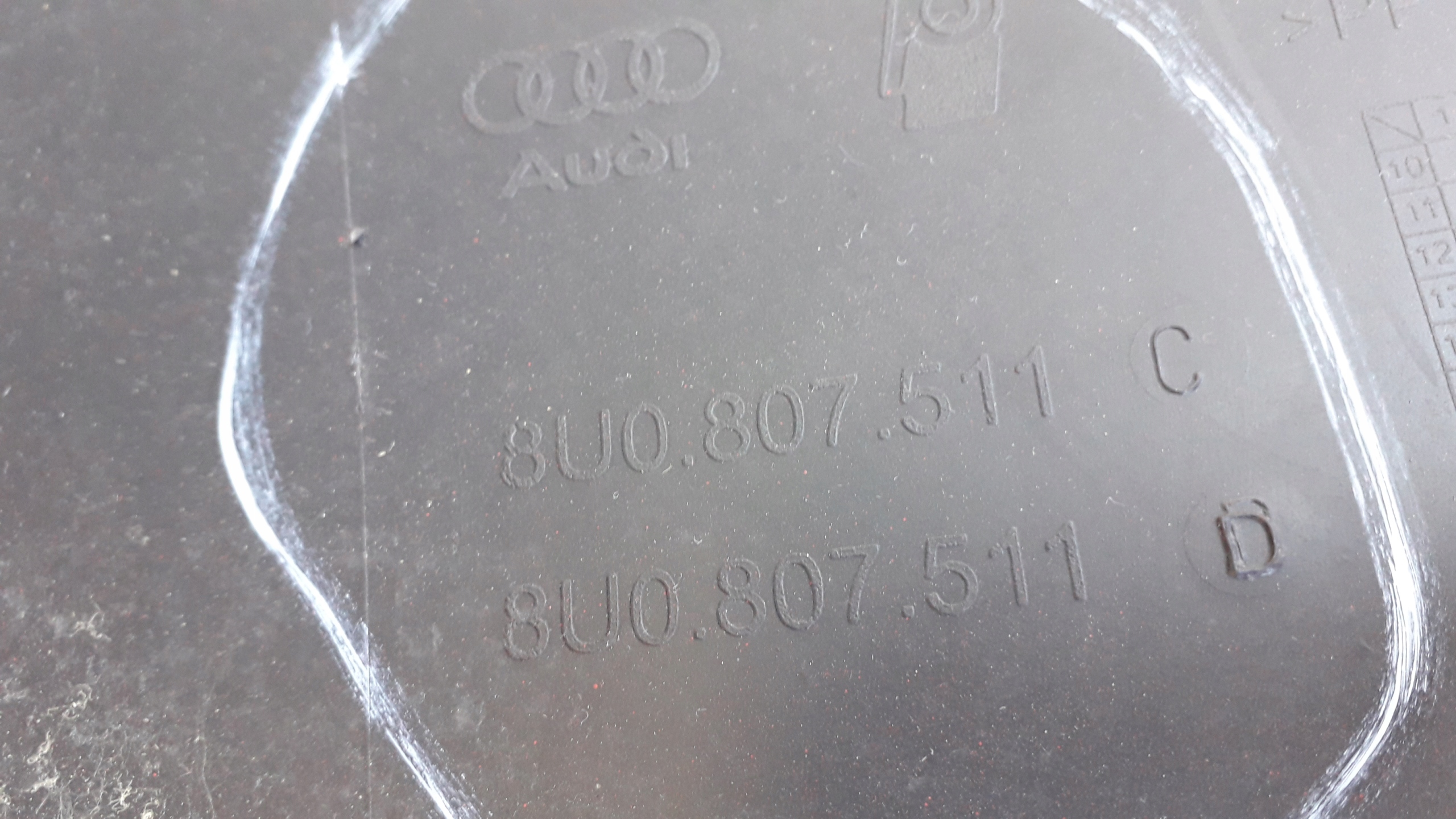 Audi Q3 11- бампер задний 8U0807511C