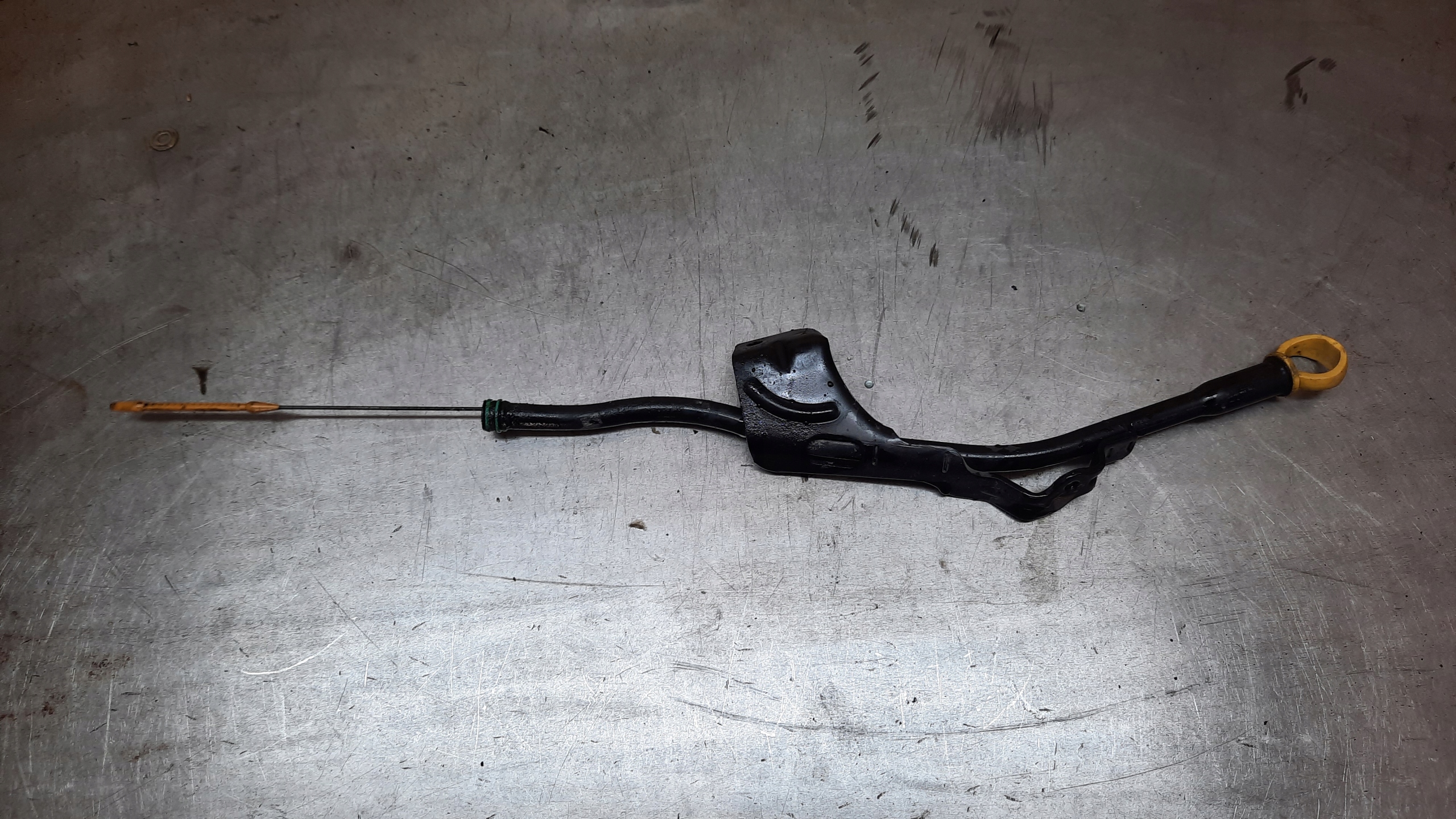 BAGNET OLEJU VOLVO S40 V50 1.6 D2 Typ samochodu Samochody osobowe