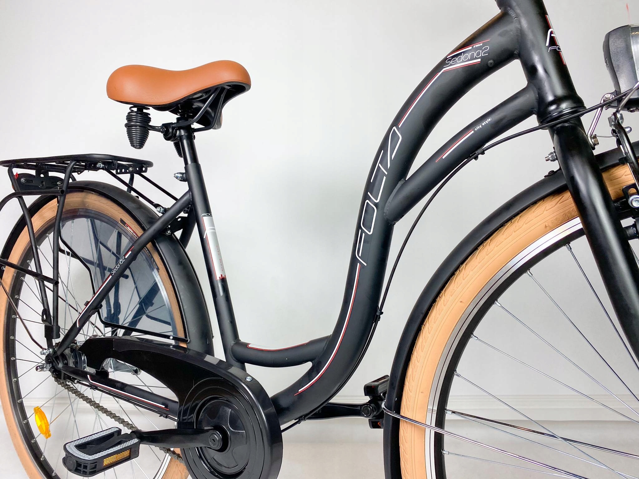 ROWER DAMSKI MIEJSKI CITY 28 SHIMANO NEXUS 7B KOSZ Pedały platformowe