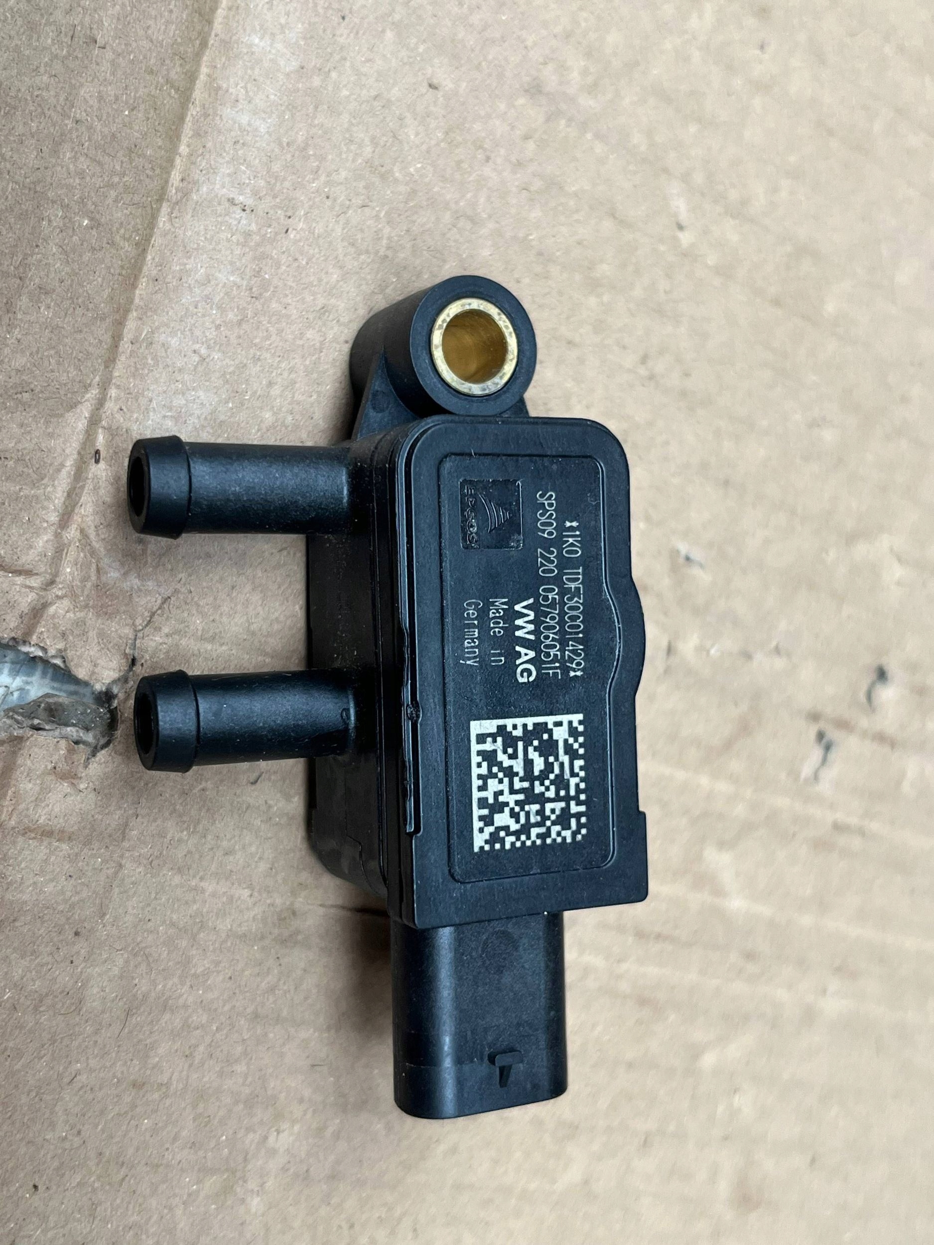exhaust gas sensor 057906051F 057906051B !J