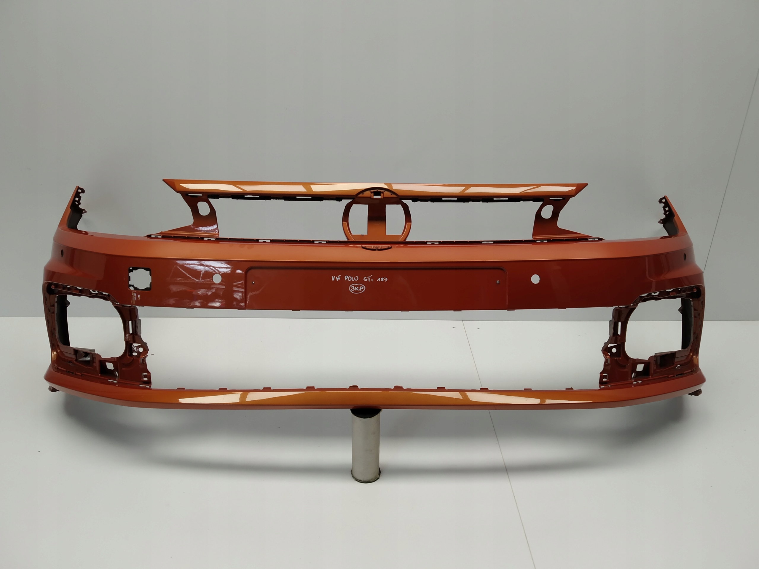 2017r-- Vw Polo VI Gti bumper front Pomaranczowy 2g original