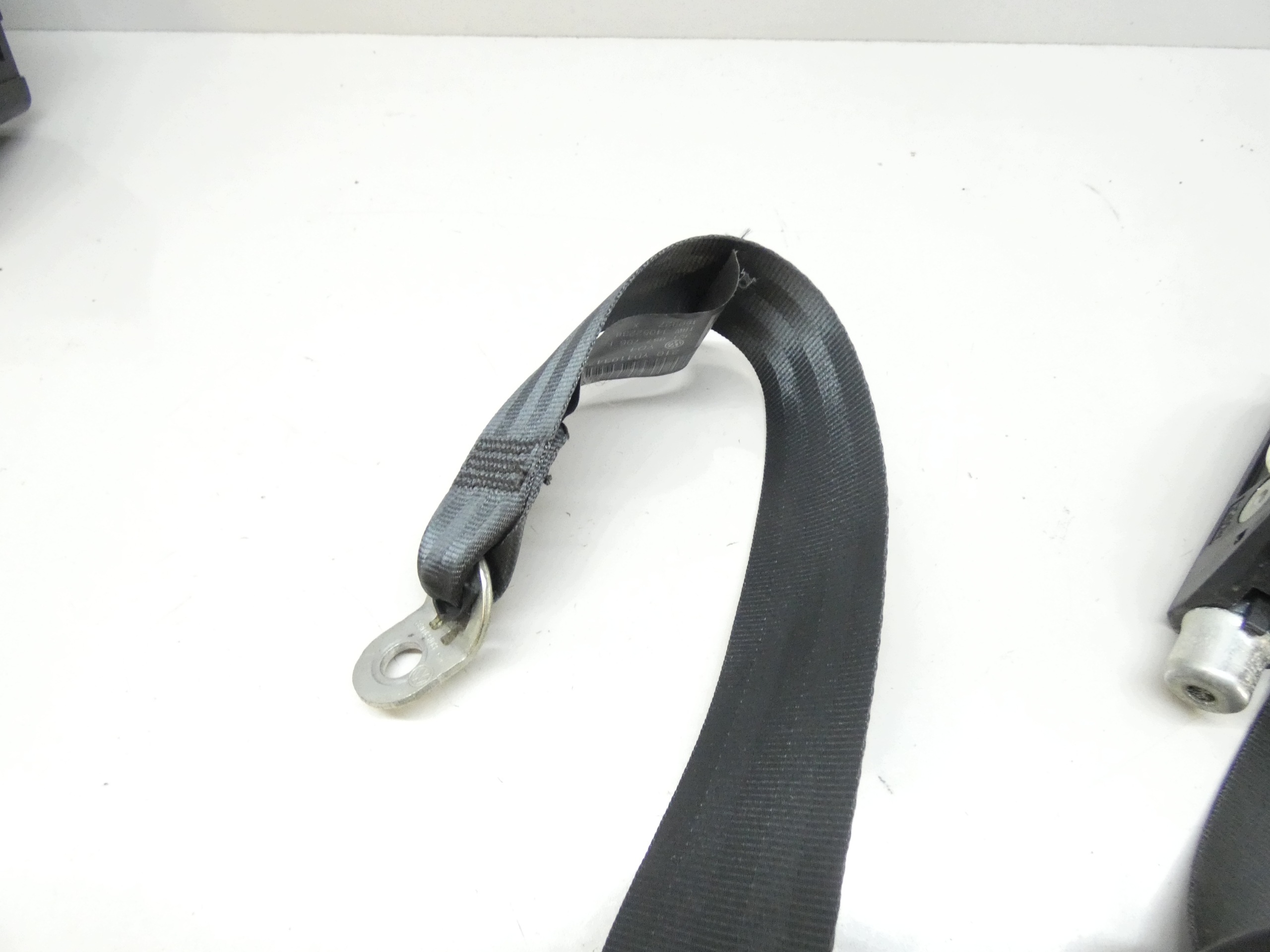 tension belt safety right front VW PASSAT B6 05-10 3C1857706F