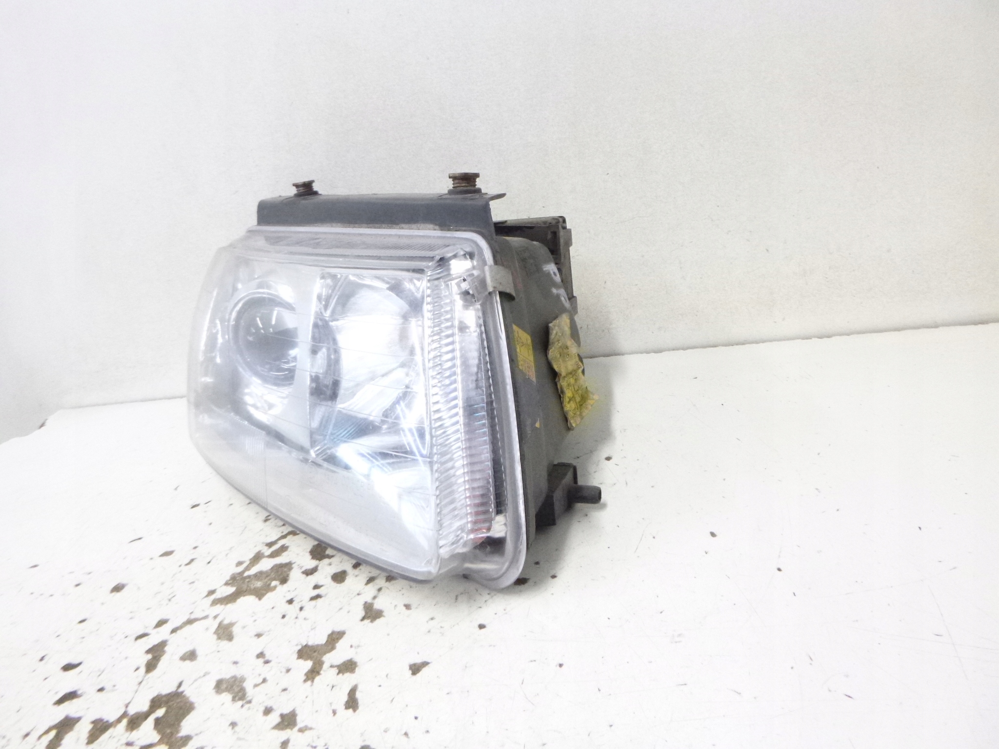 light Reflektor front right VW Passat B5 XENON complete DEPO