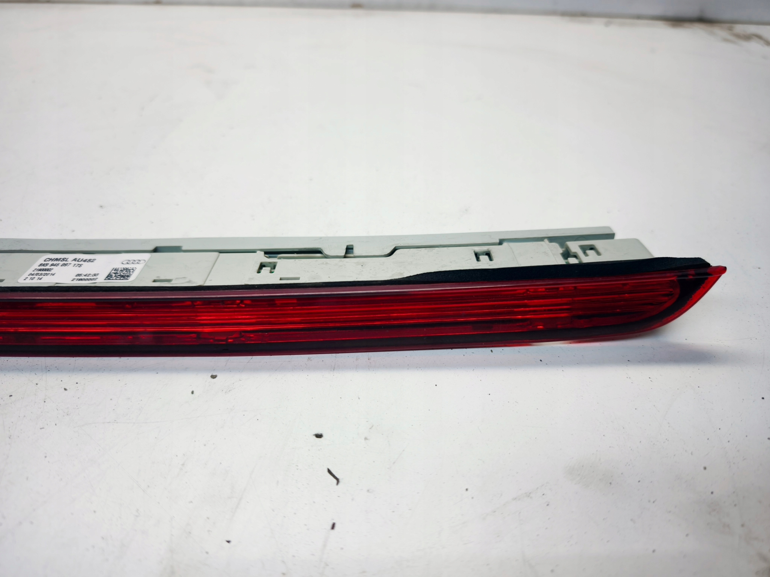 light STOP STOPU TRZECIE AUDI A4 B8 AVANT 8K9945097