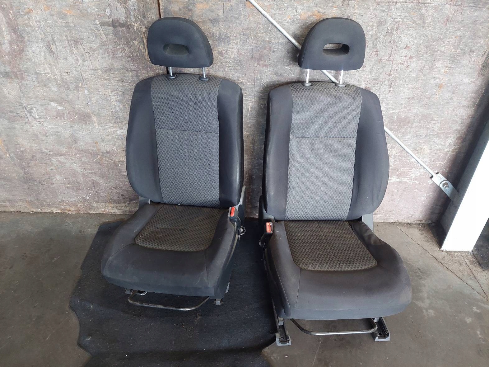 seat right left front NISSAN X-TRAIL II