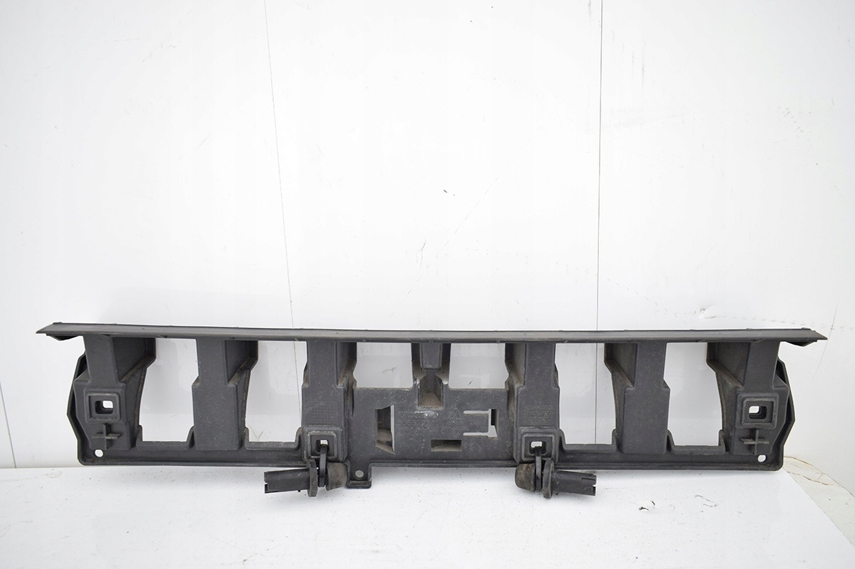 Support Support plaque Arrière Pare choc VOLVO C30 30657221