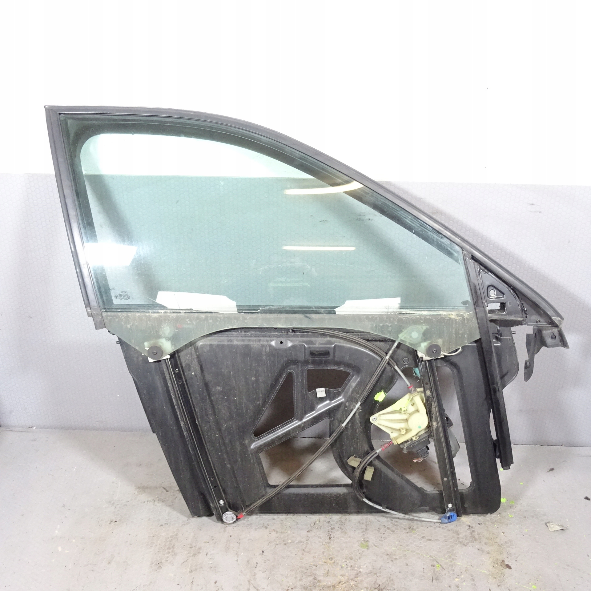 AUDI A3 8L 5D window regulator front right