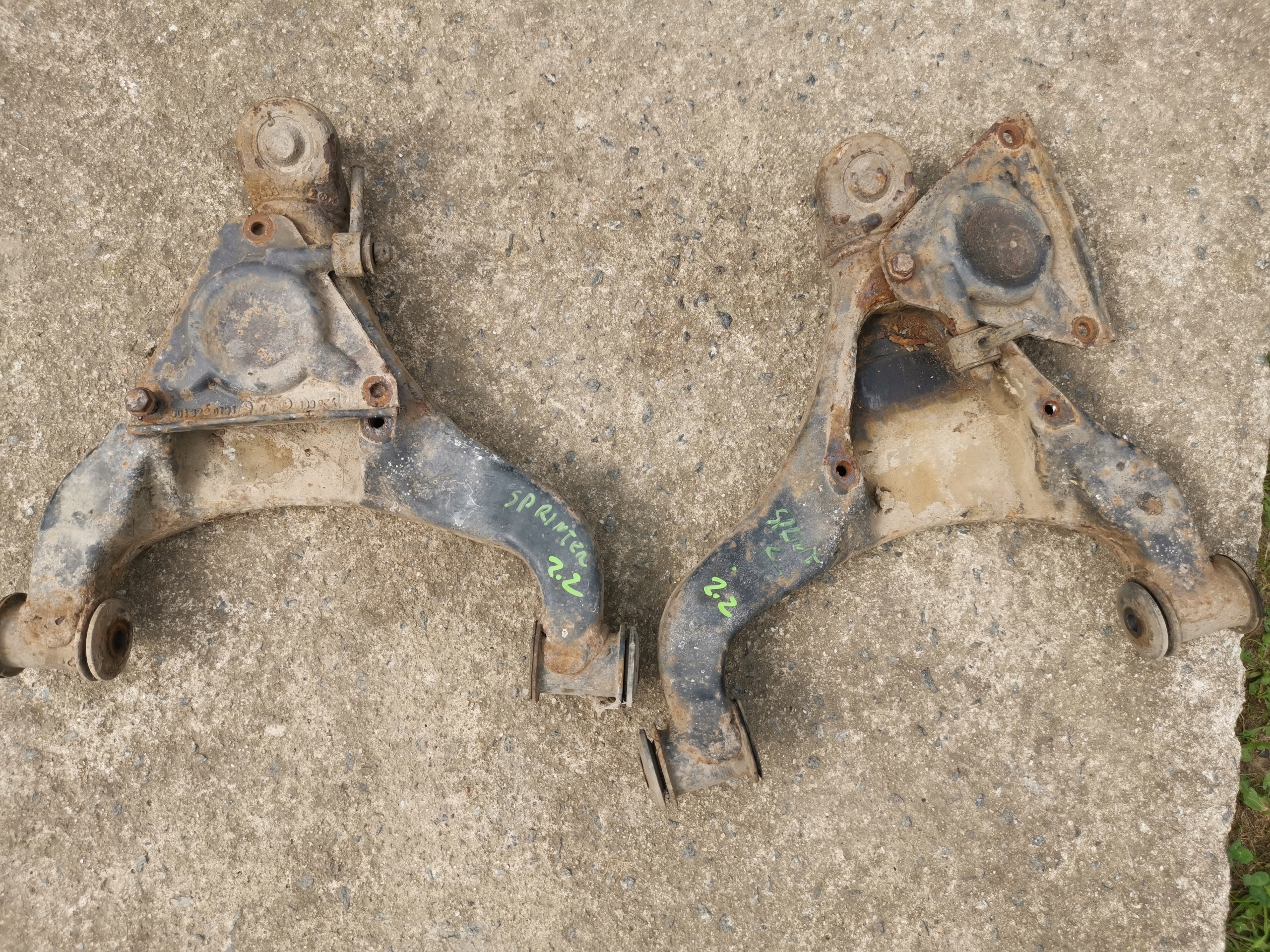 MERCEDES SPRINTER W903 2.2 CDI arm right left front