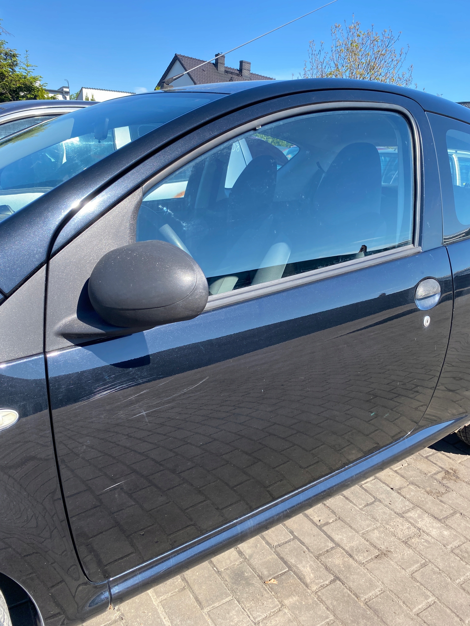 door left front front Citroen C1 05-14 code lakieru EXZ